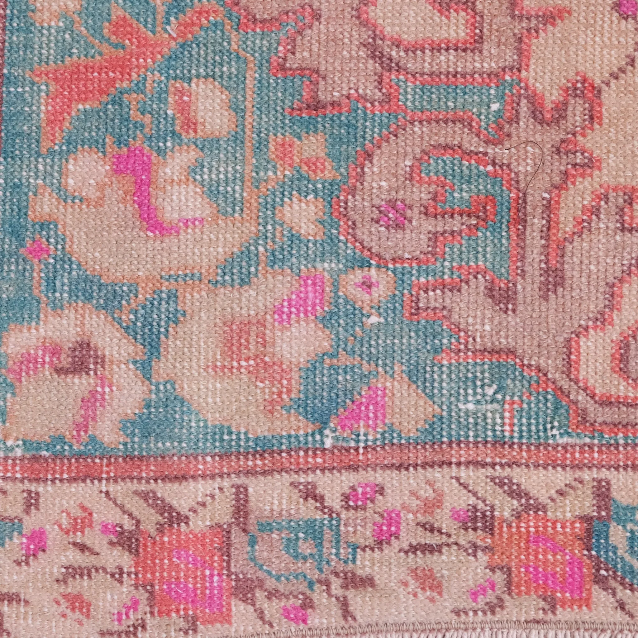 6077 Handwoven Vintage Rug 4'5x7'7