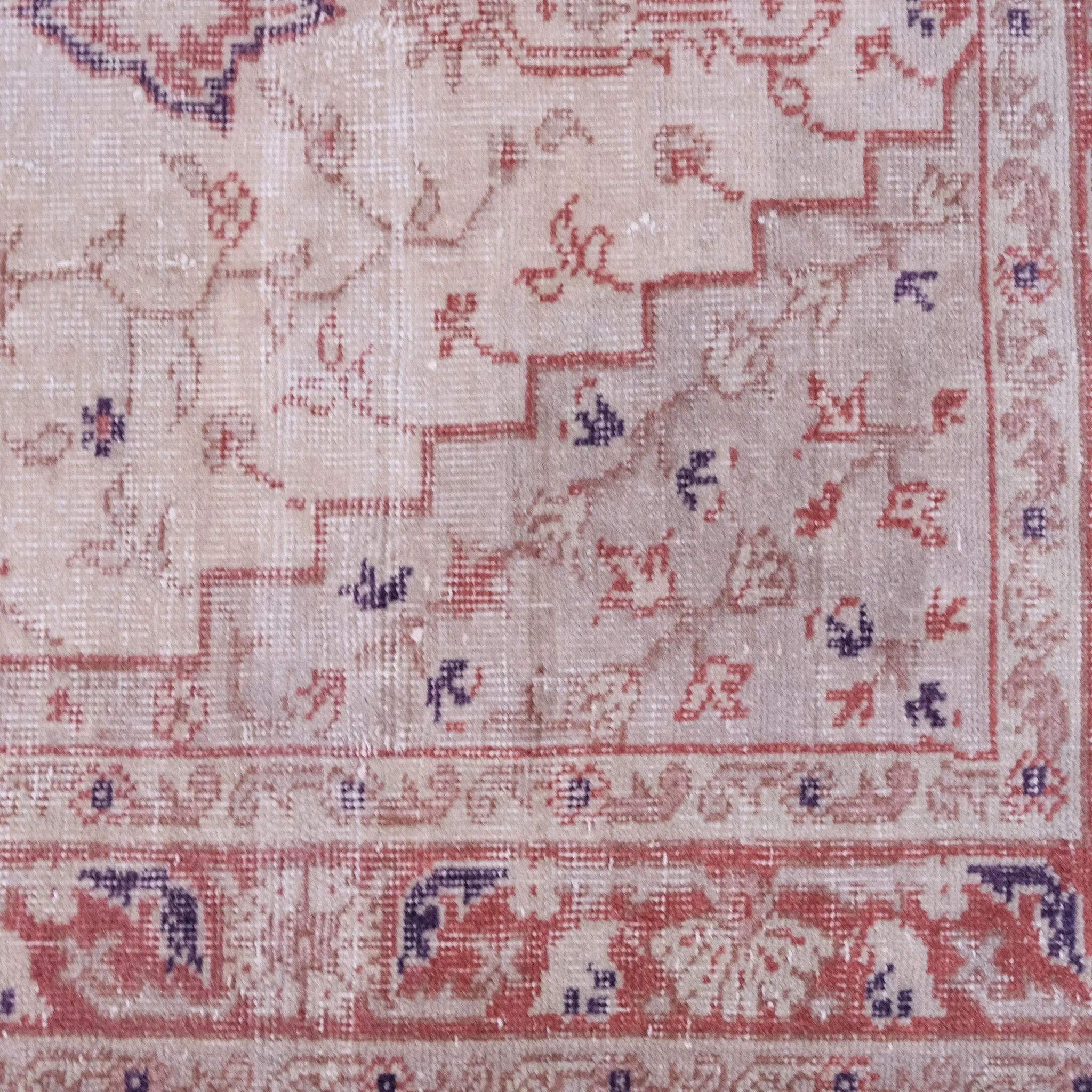 6329 Handwoven Vintage Rug 3'4x6'5