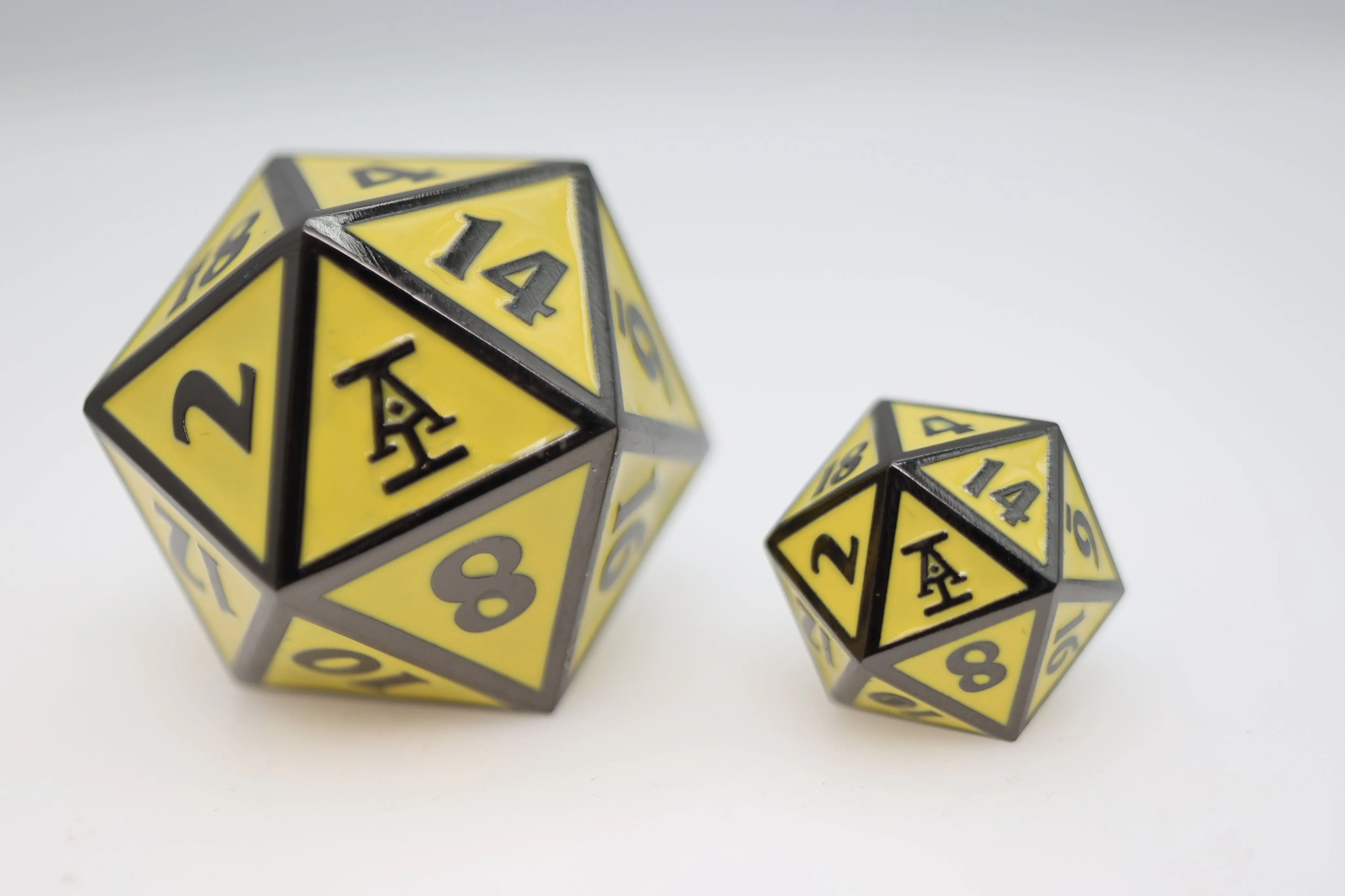 Acquisitions Inc 35mm Metal D20: Evelyn