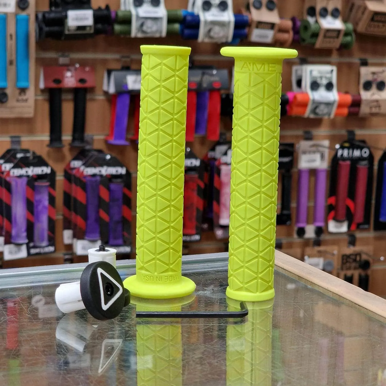 A'ME BMX Super Tri Grips with Flange