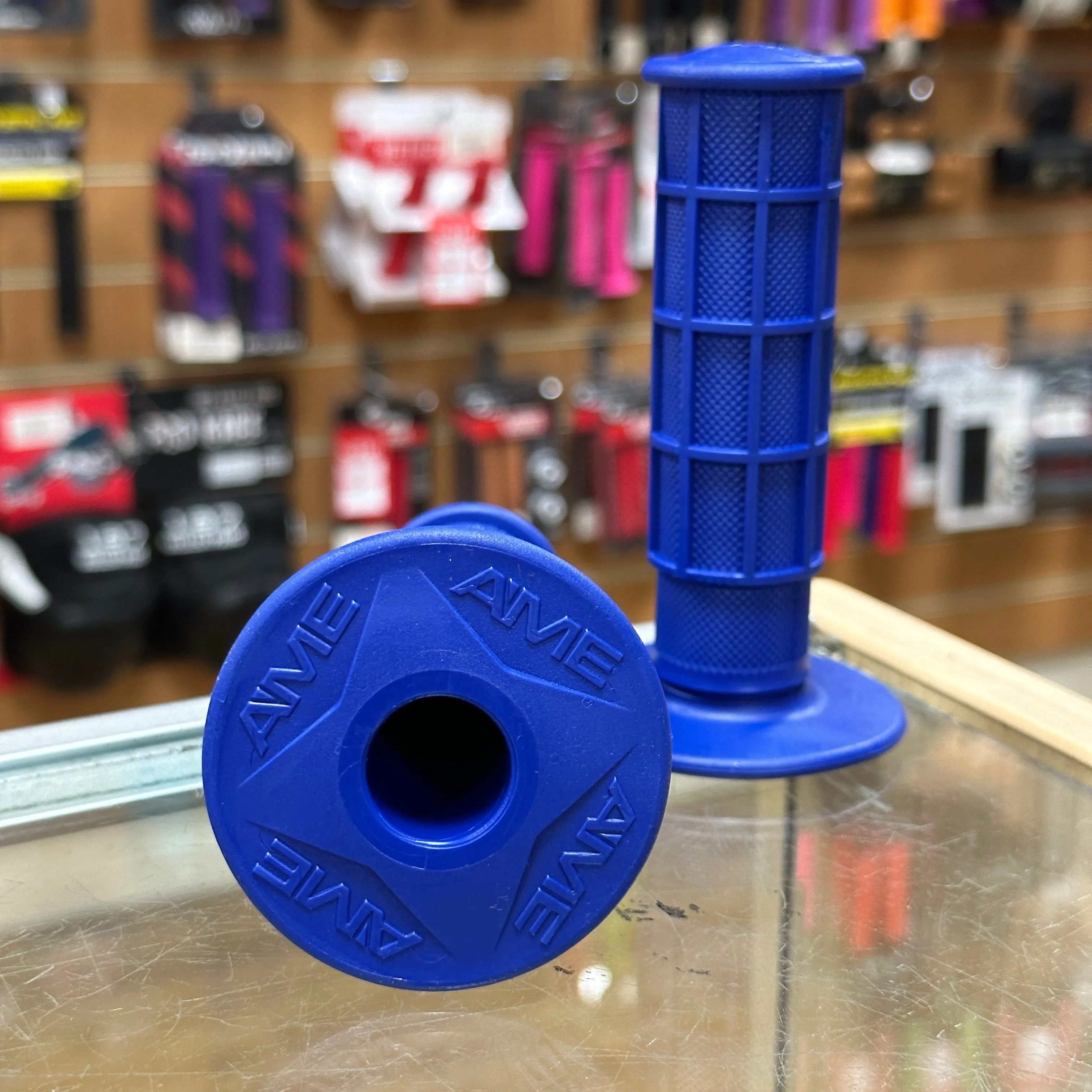 A'ME Motocross Full Waffle Grips (These DON'T fit Bicycles)