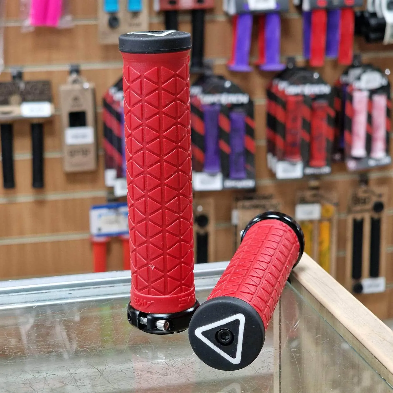 A'ME Pro Lock-On 1.2 Tri Grips