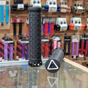 A'ME Pro Lock-On 1.2 Tri Grips