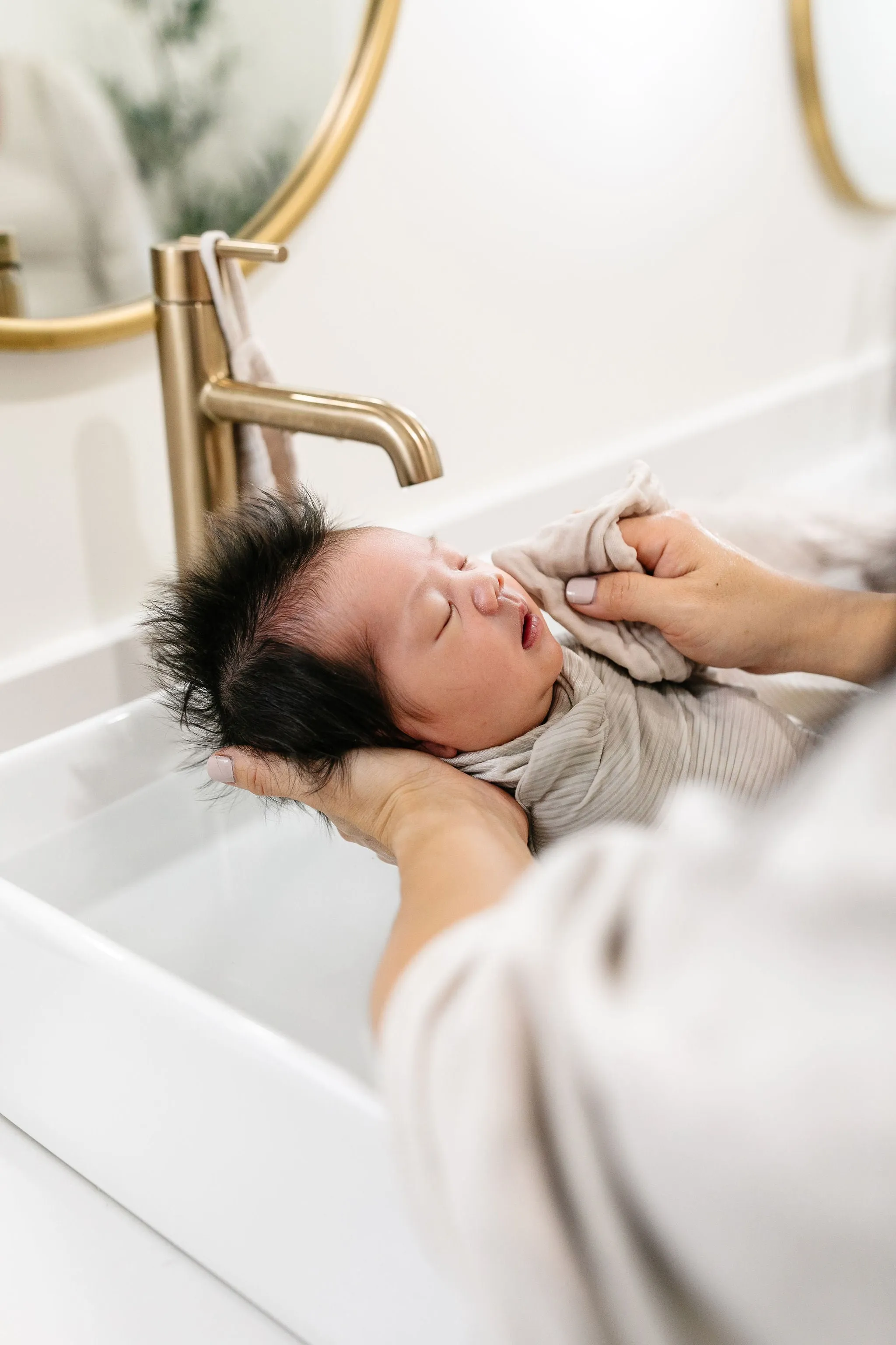 Bath - Swaddle Blanket - Adrian Ribbed