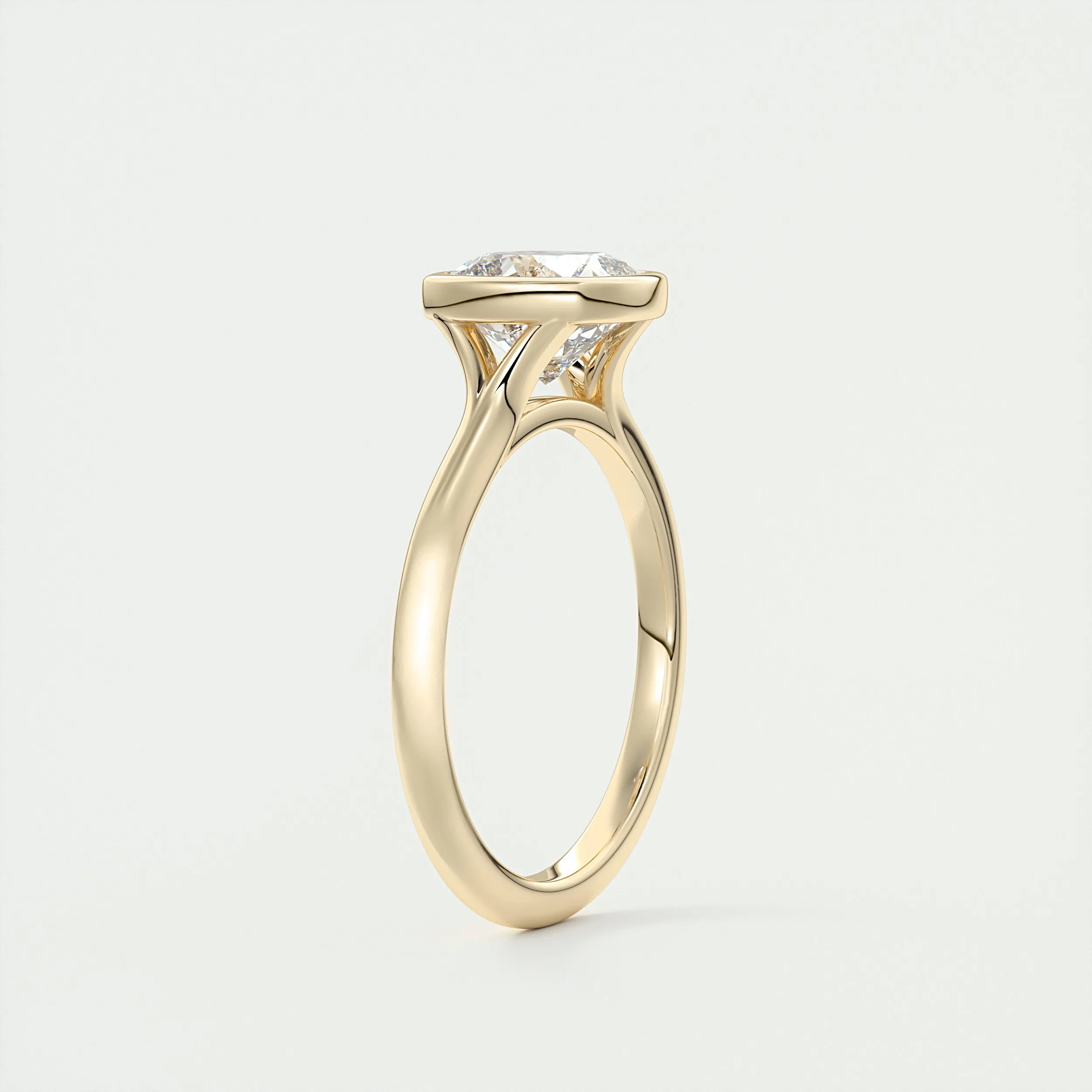 Breezy Bezel | Cushion