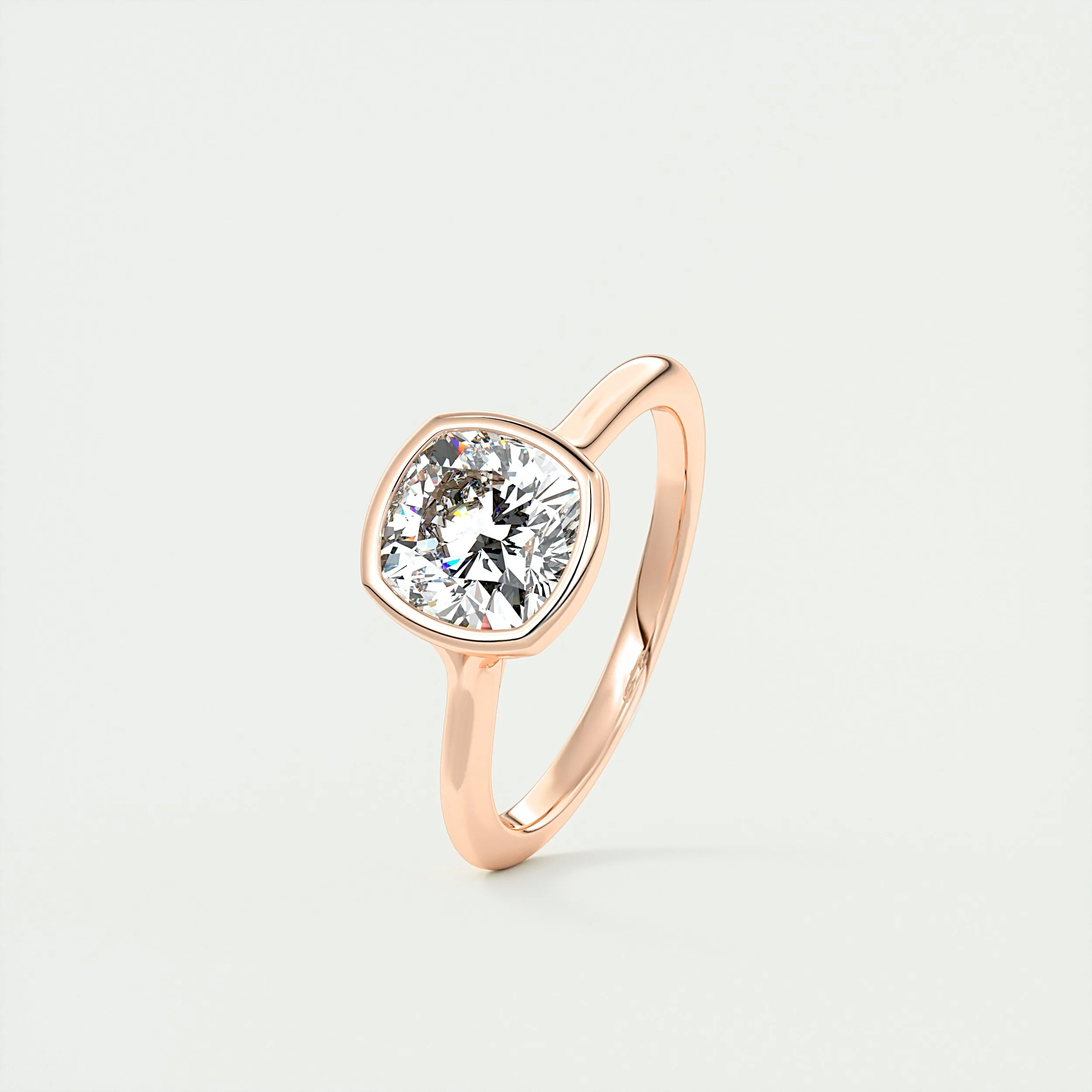 Breezy Bezel | Cushion