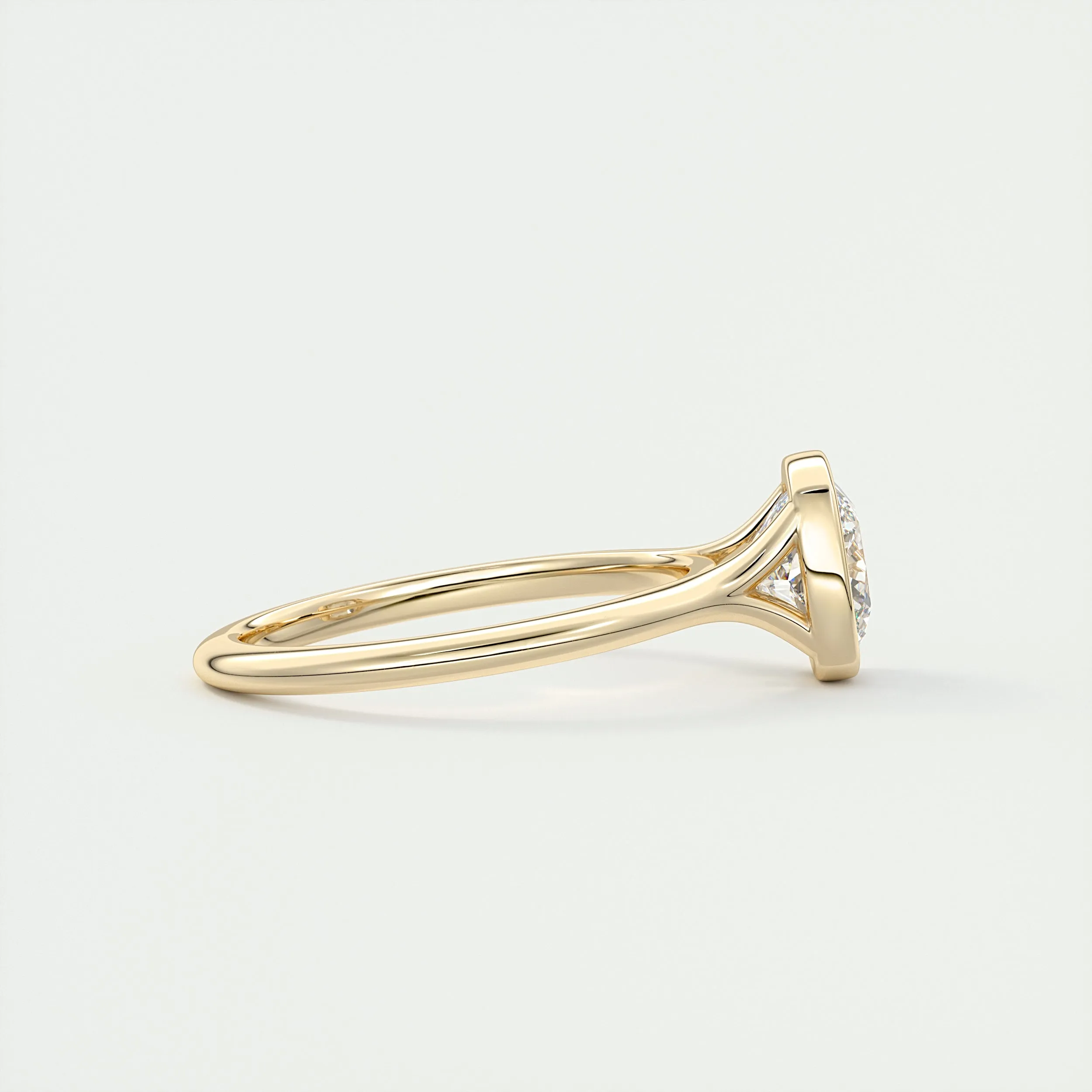 Breezy Bezel | Cushion