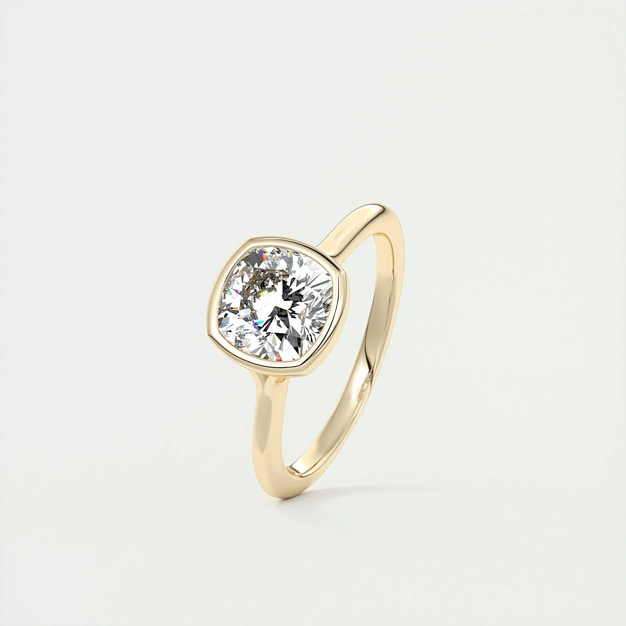 Breezy Bezel | Cushion