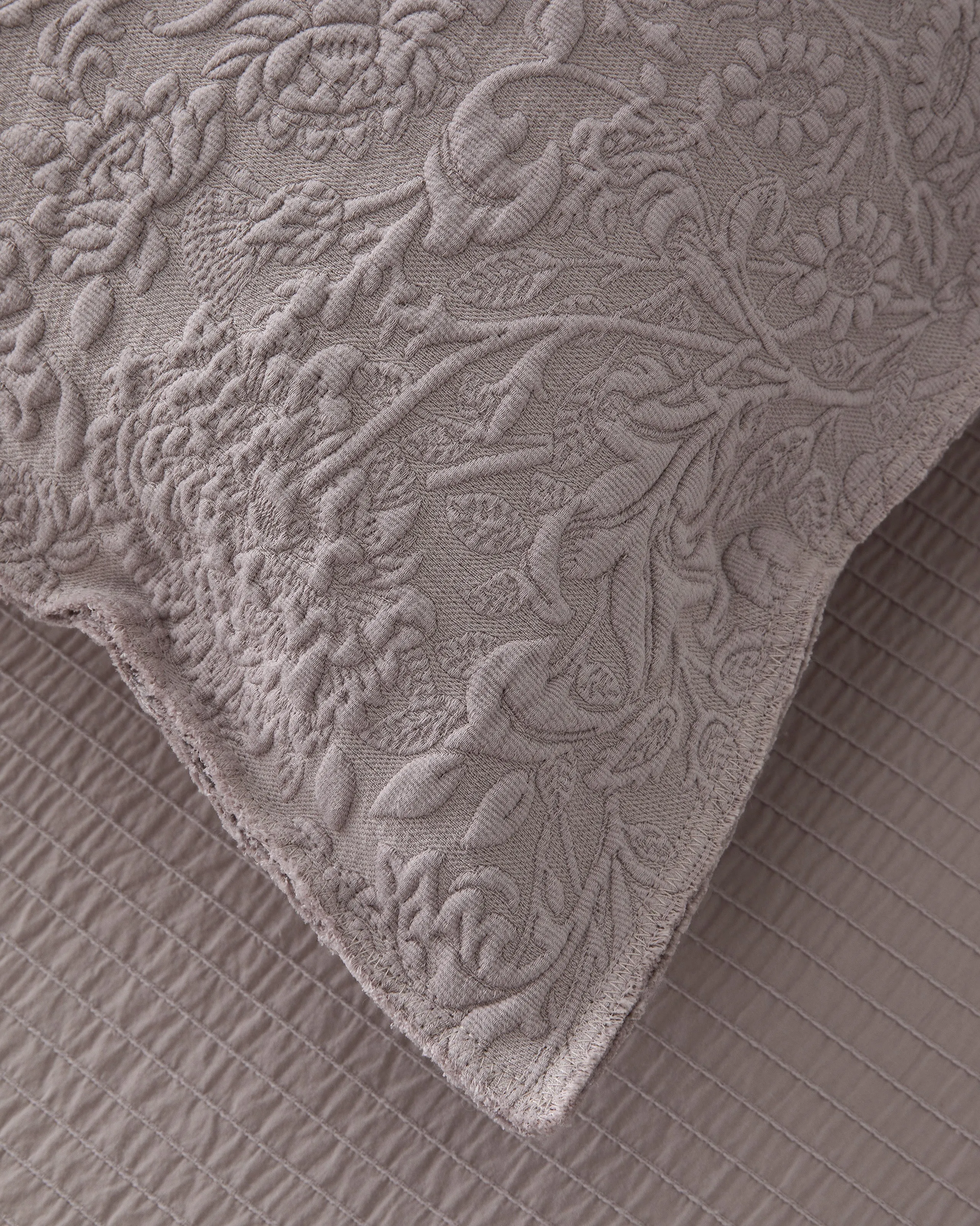 Buti' Flor Cushion