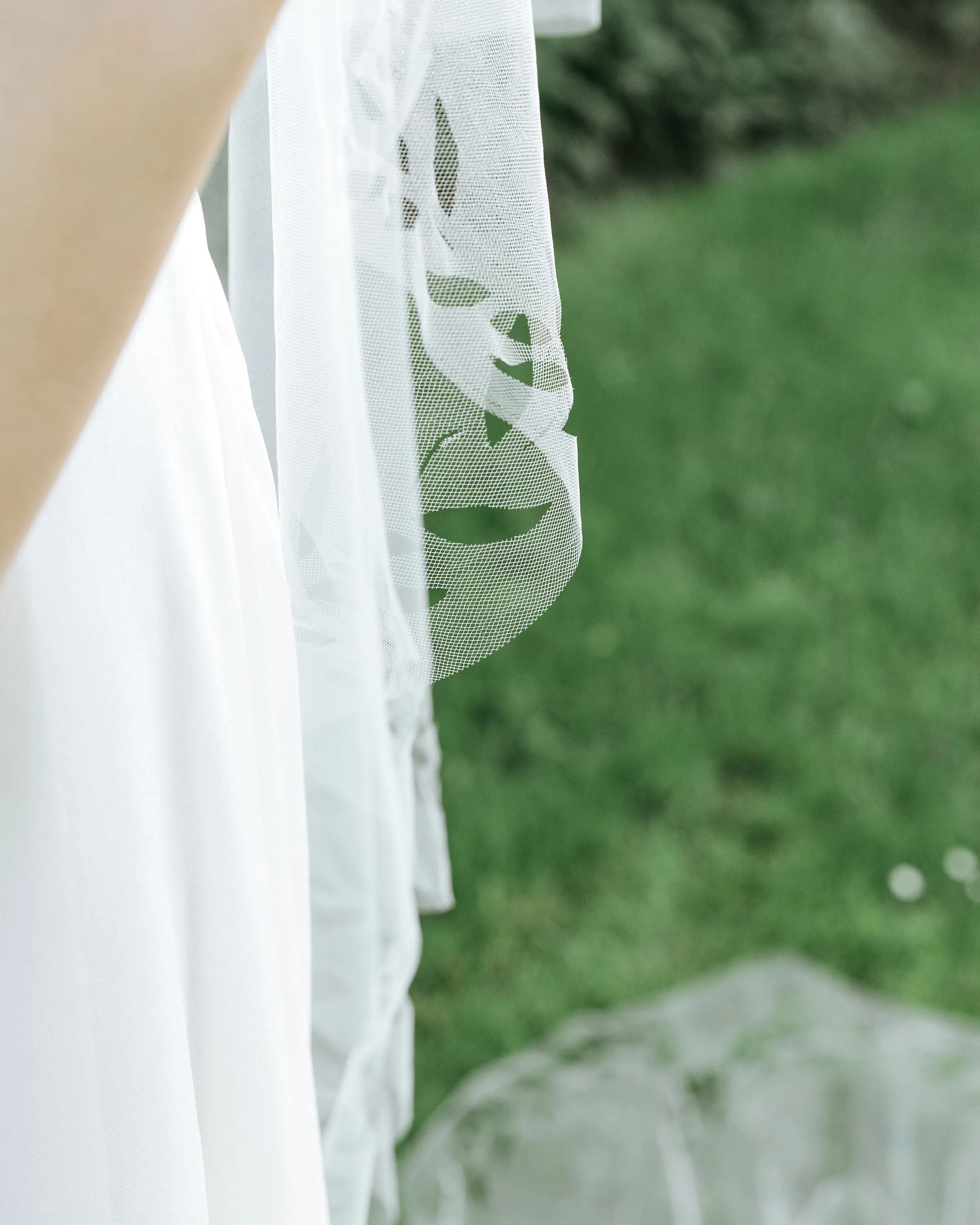 Cascading Leaves Circular Veil