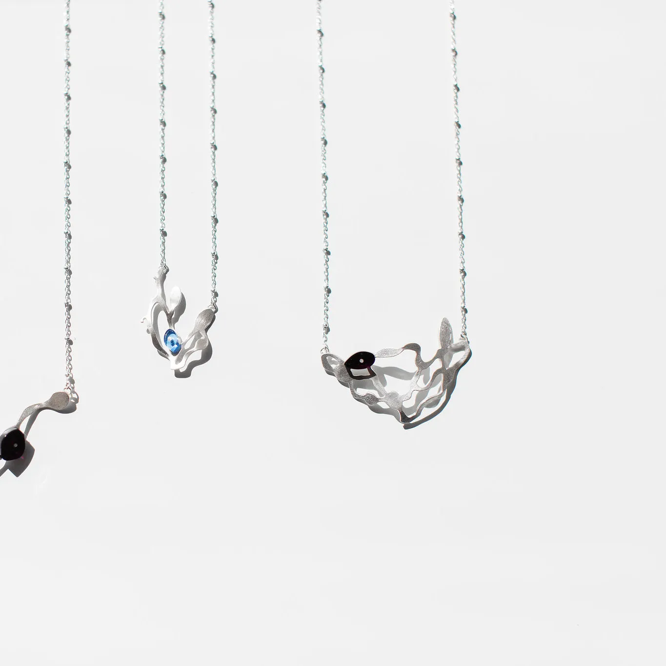 Cluster Seaweed Necklace in Brushed Silver
