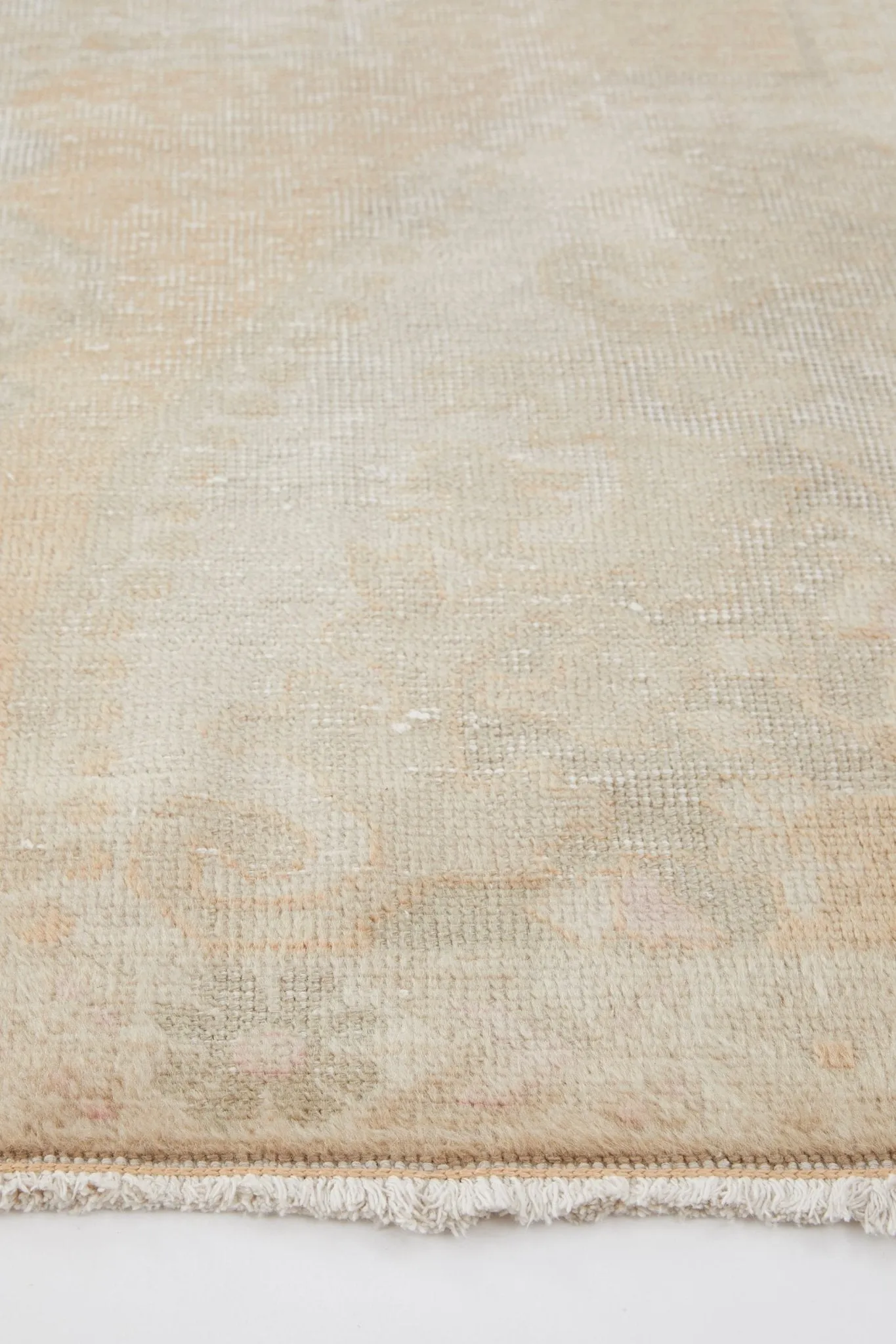 'Cressida' Vintage Rug - 4'2" x 7'6"