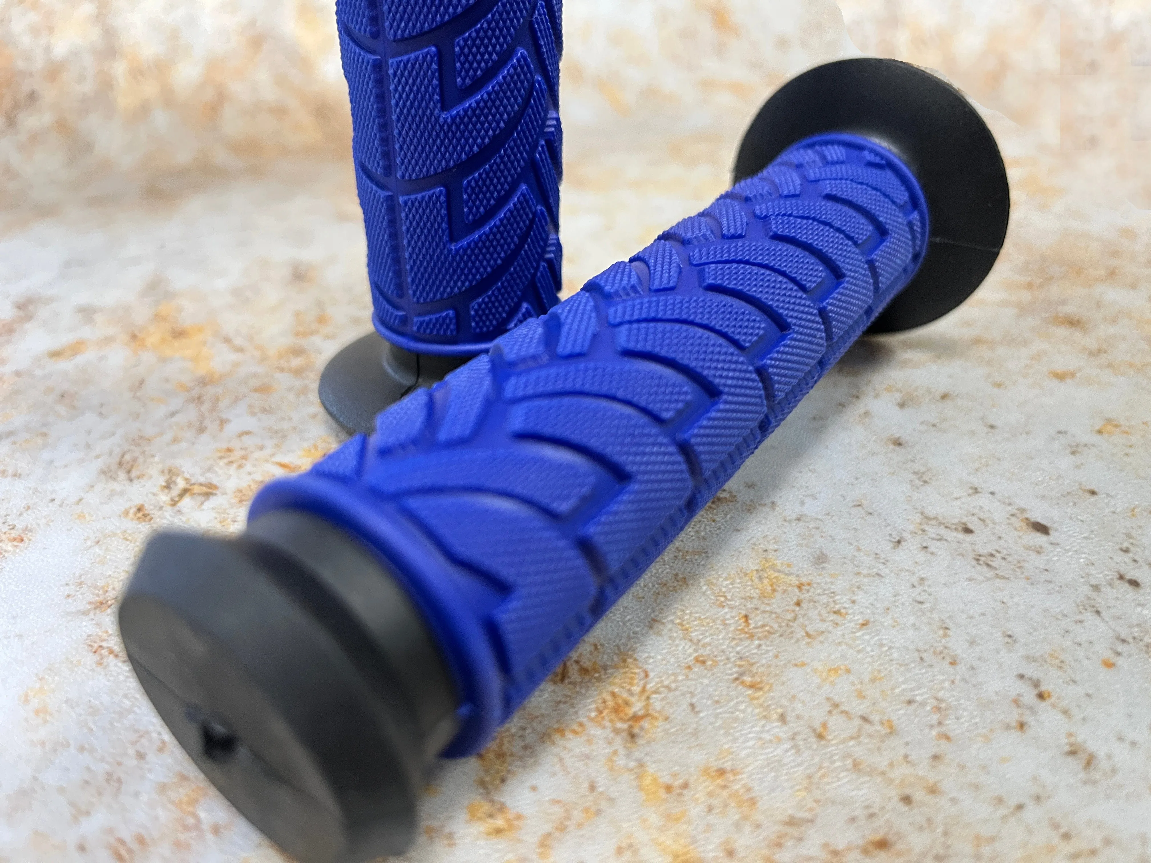 D20 Kraton Dual Compound Grips