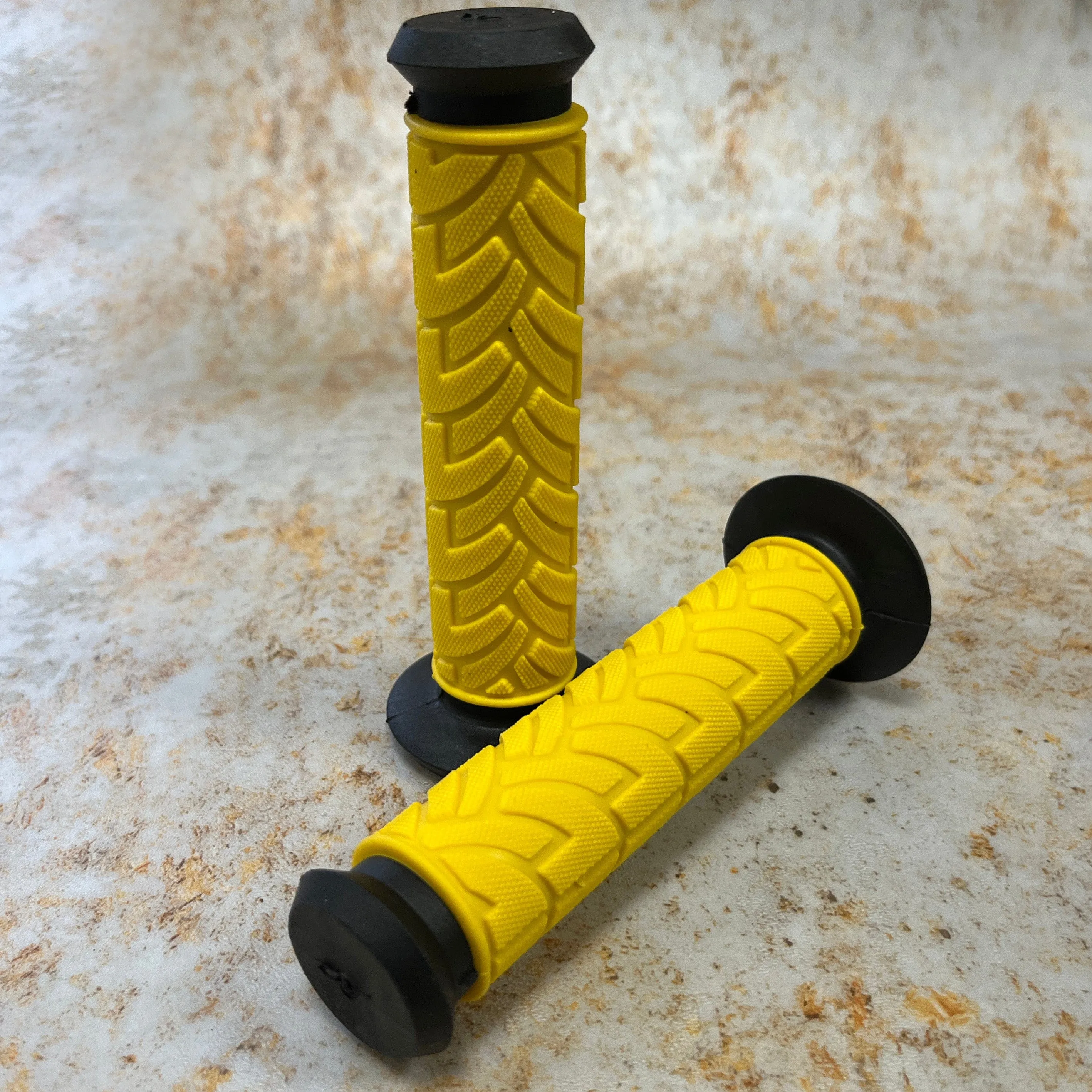 D20 Kraton Dual Compound Grips
