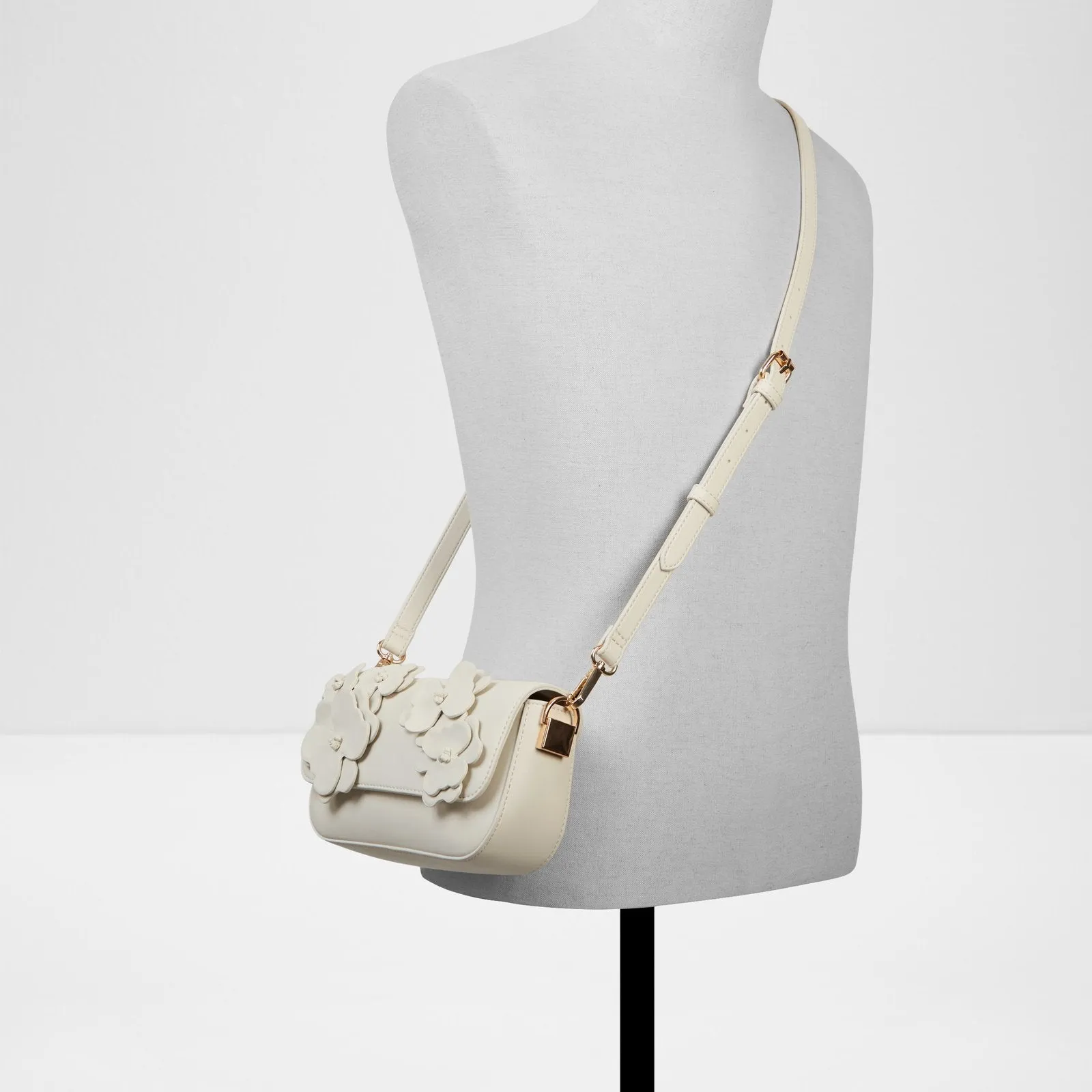 Daisybouquet / Cross Body