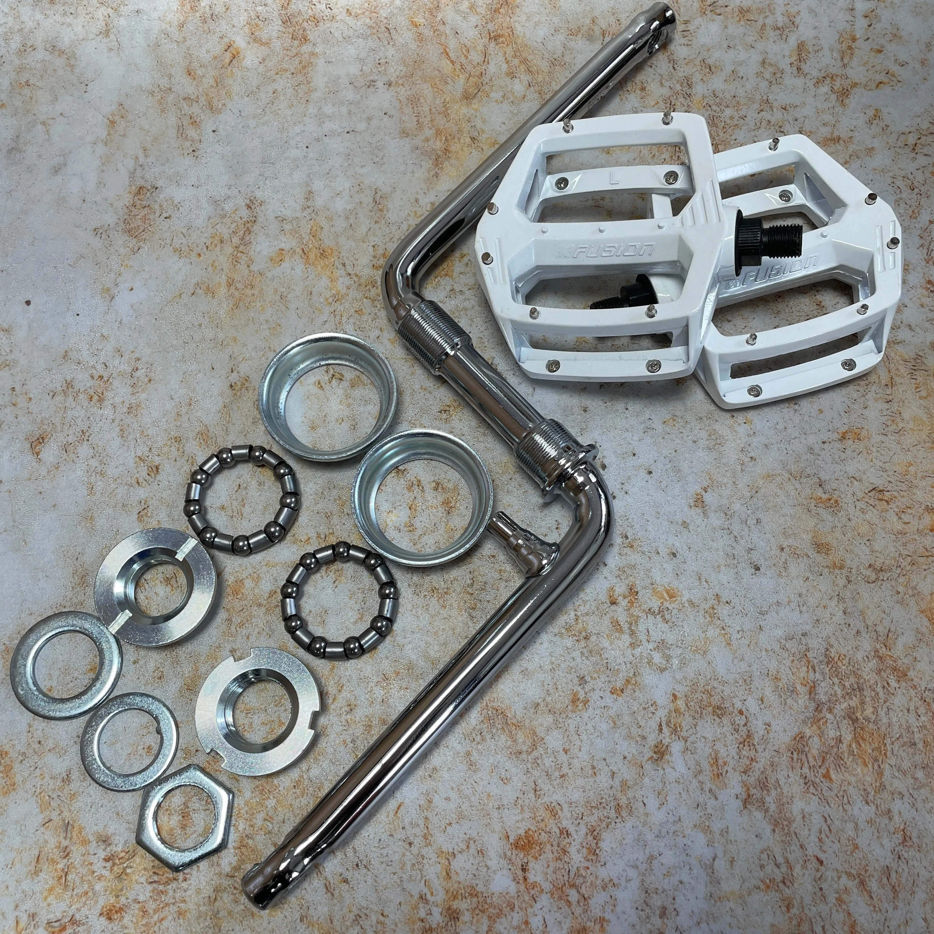 Darxide Crank Bottom Bracket and Haro Pedal Combo