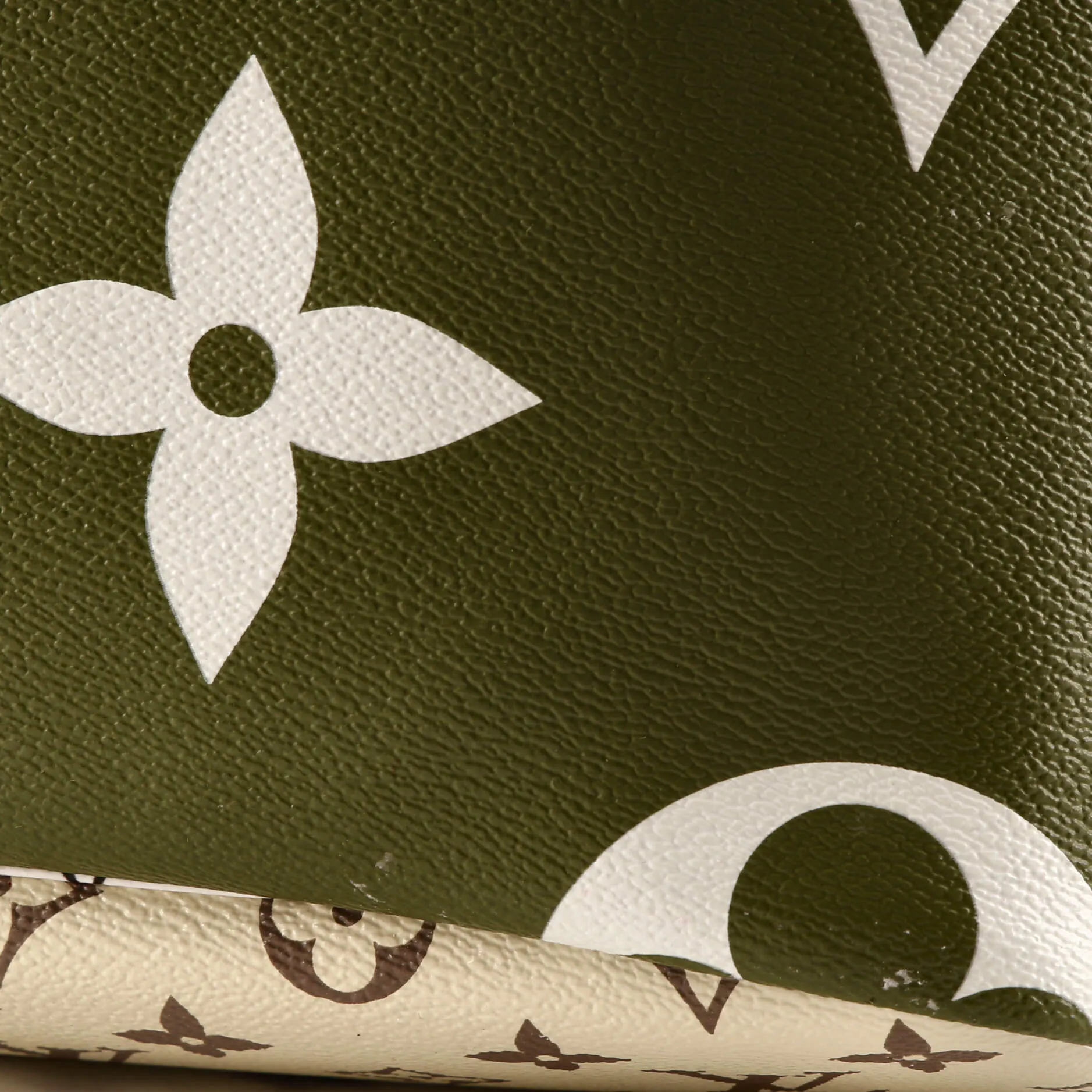 Designer Neverfull NM Tote Limited Edition Colored Monogram Giant MM