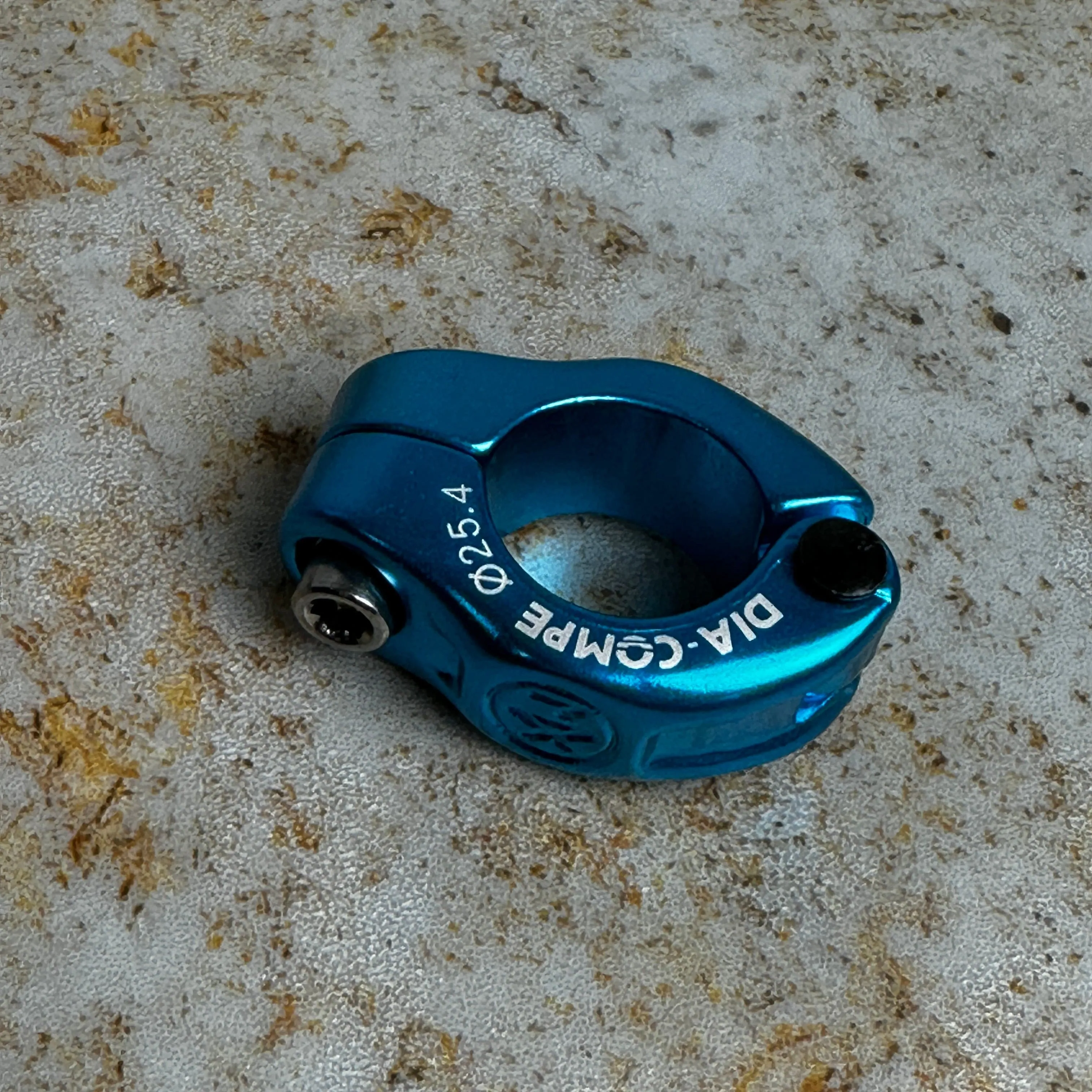 Dia-Compe MX1500N Hinged Seatclamp