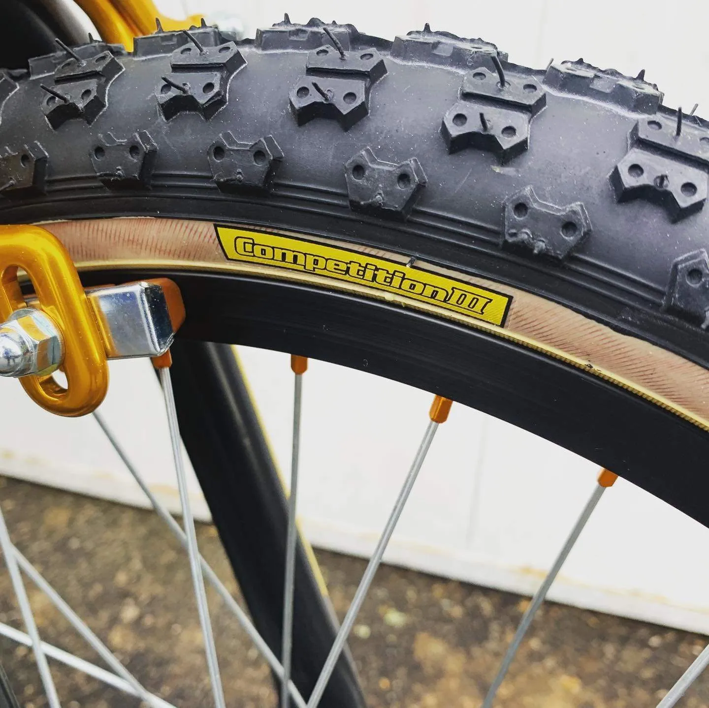 Diamond Back Raleigh Wheels with fitted Tioga Comp III Skinwall Tyres and Freewheel Pair
