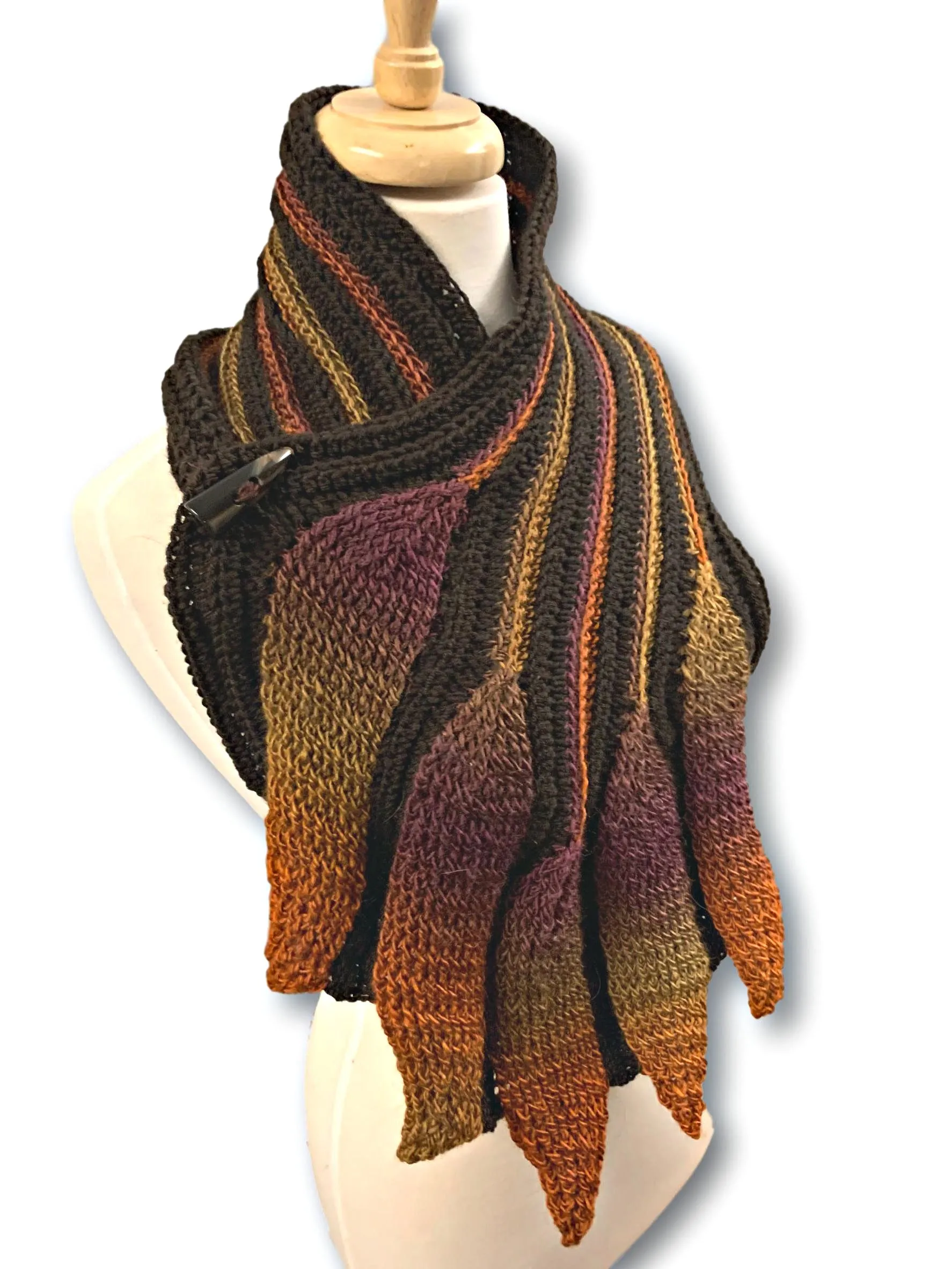 Embossed Phoenix Scarf Pattern PDF