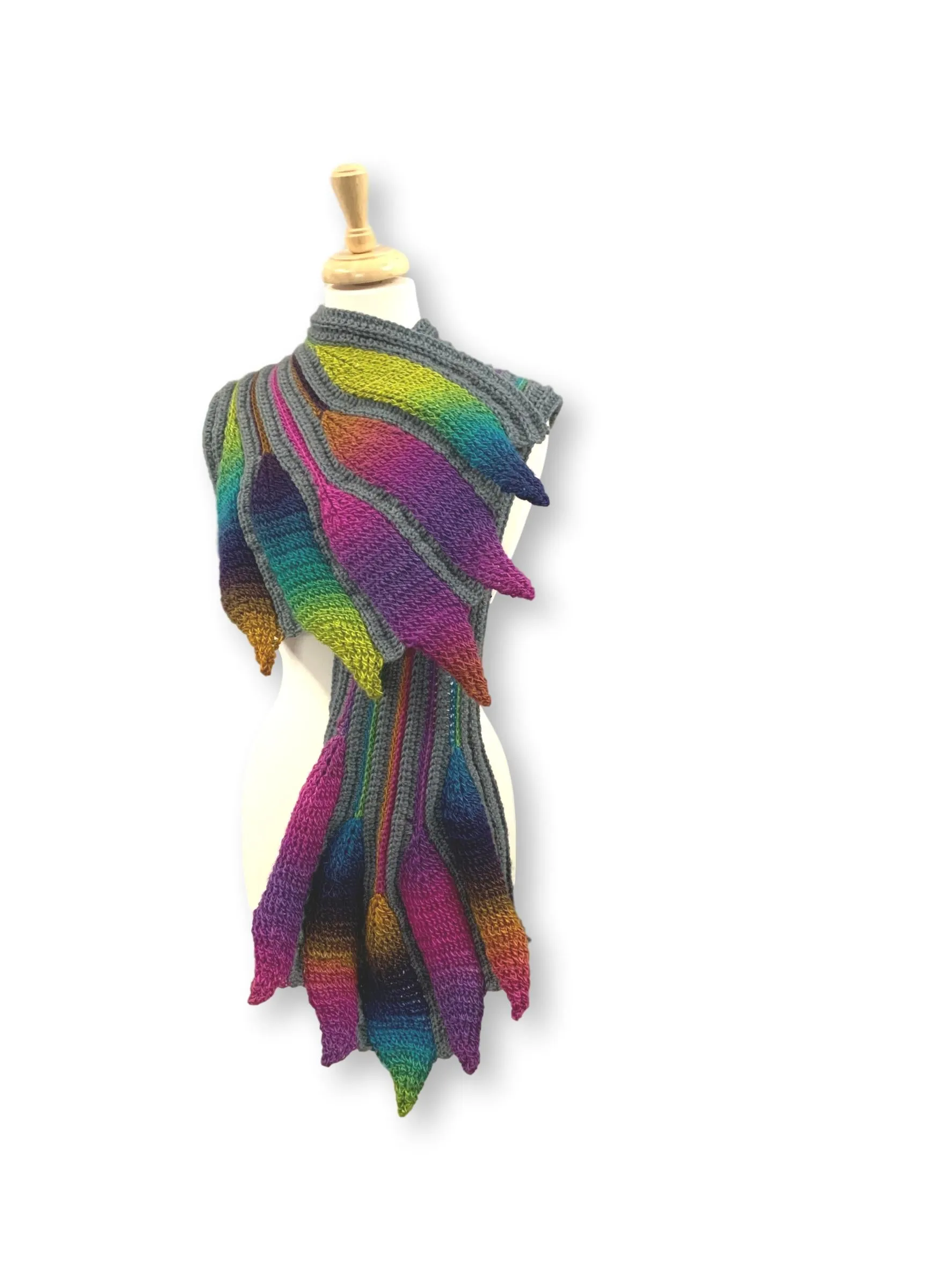 Embossed Phoenix Scarf Pattern PDF