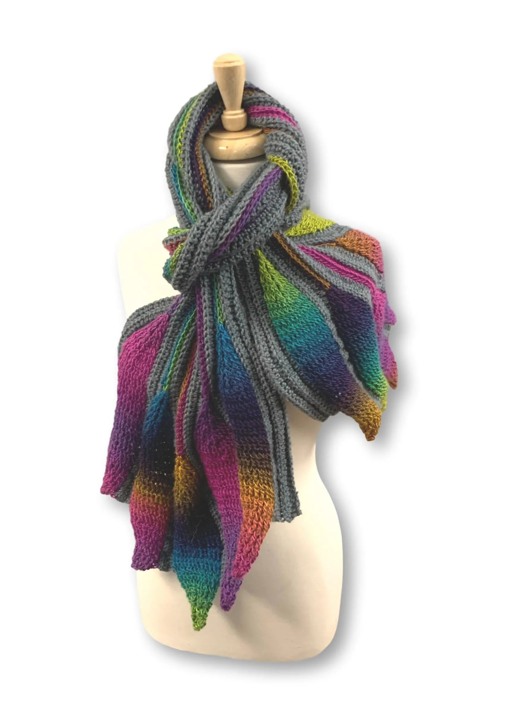 Embossed Phoenix Scarf Pattern PDF