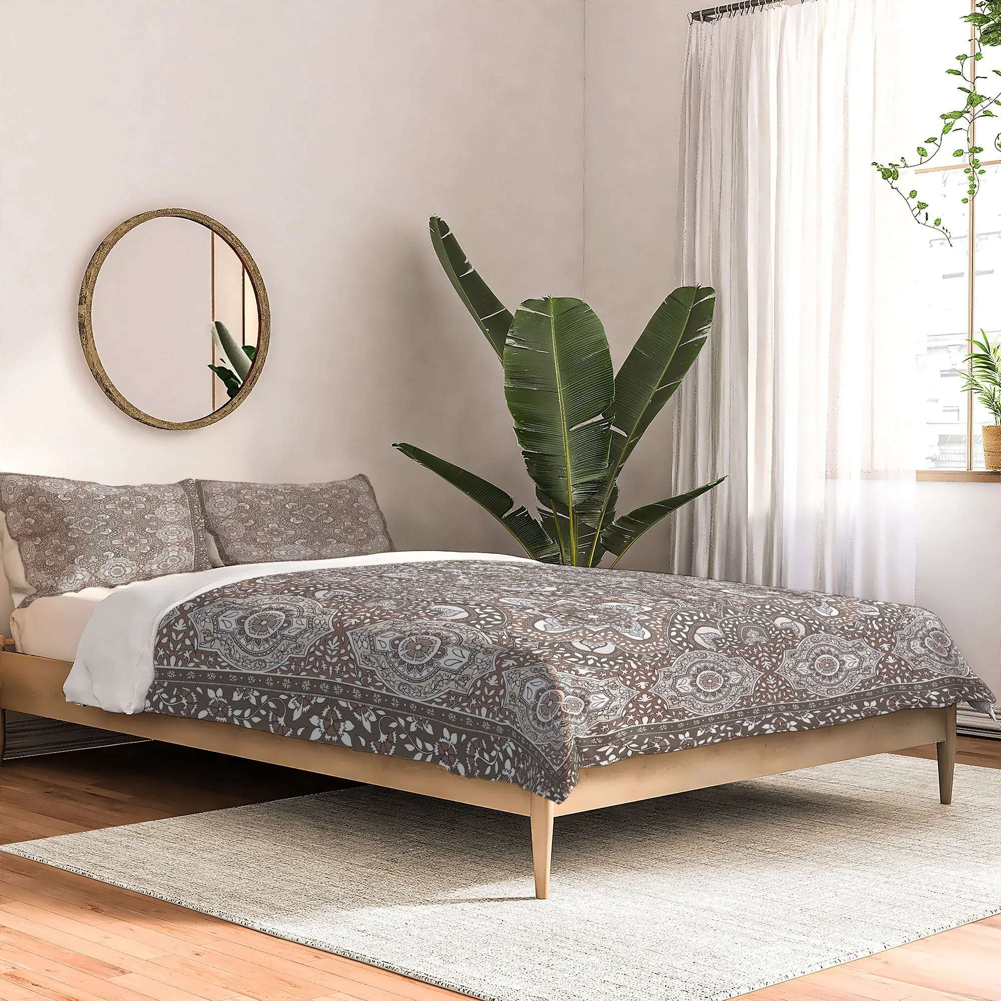 FARAH BORDER NEUTRAL DUVET / COMFORTER