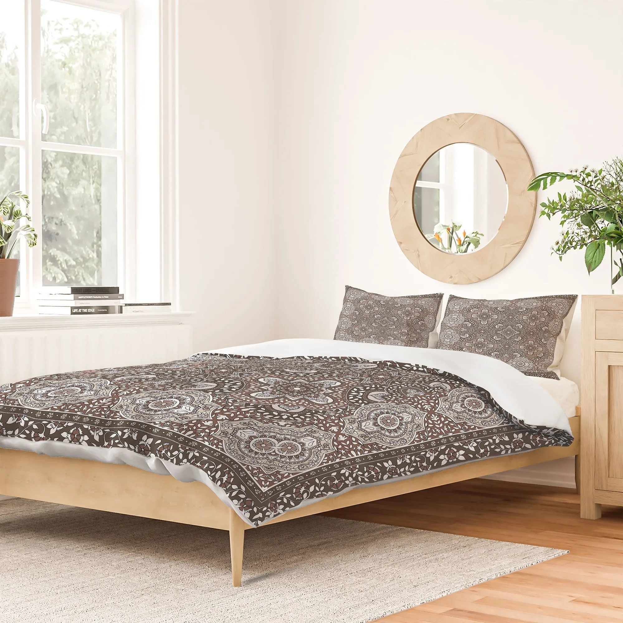 FARAH BORDER NEUTRAL DUVET / COMFORTER