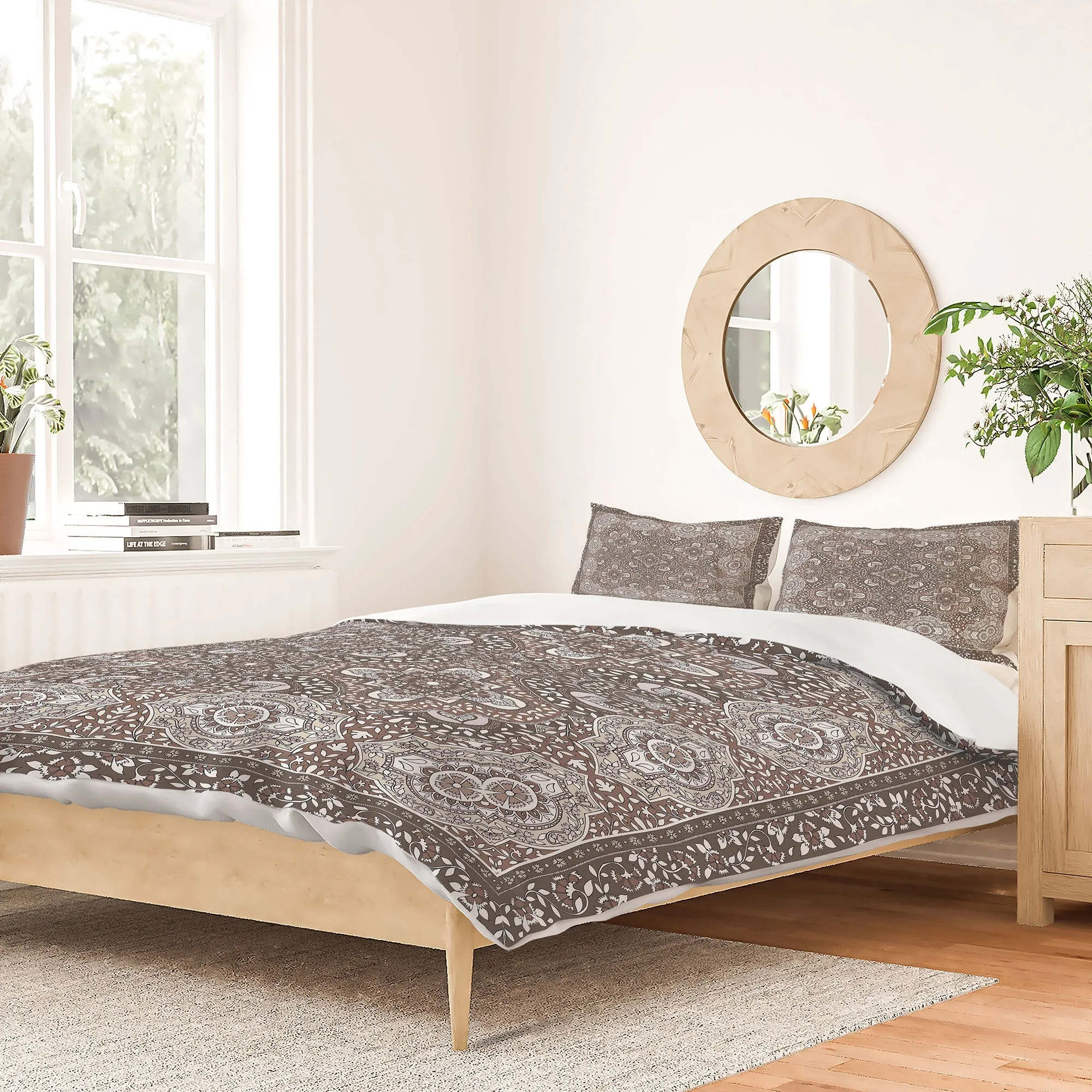 FARAH BORDER NEUTRAL DUVET / COMFORTER