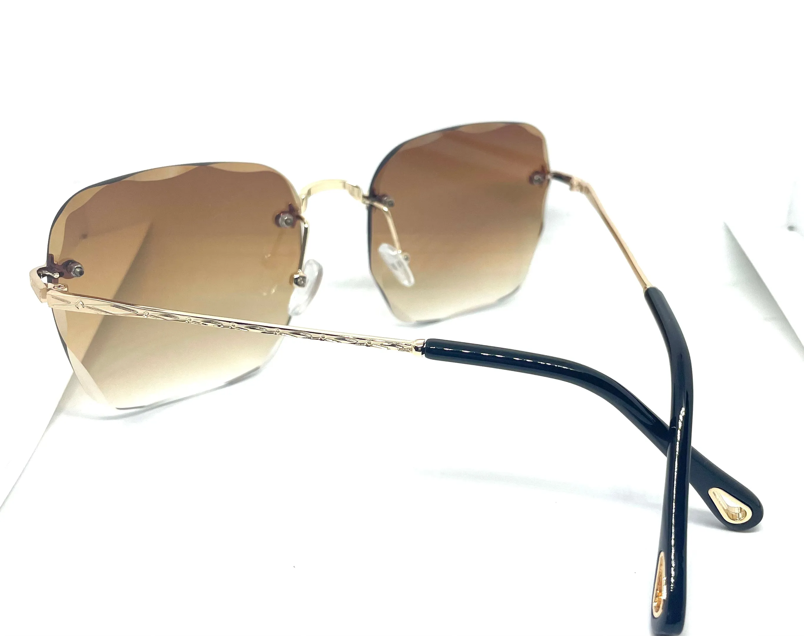 FASHION  METAL SUNGLASSES