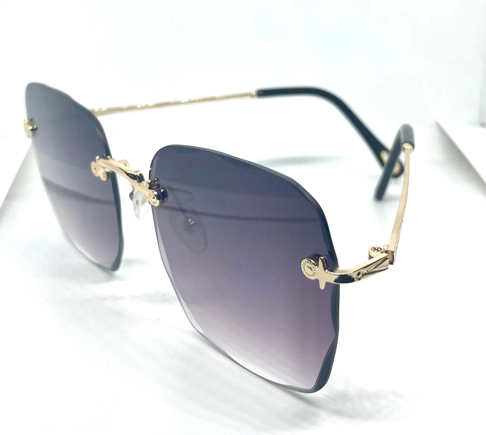 FASHION  METAL SUNGLASSES