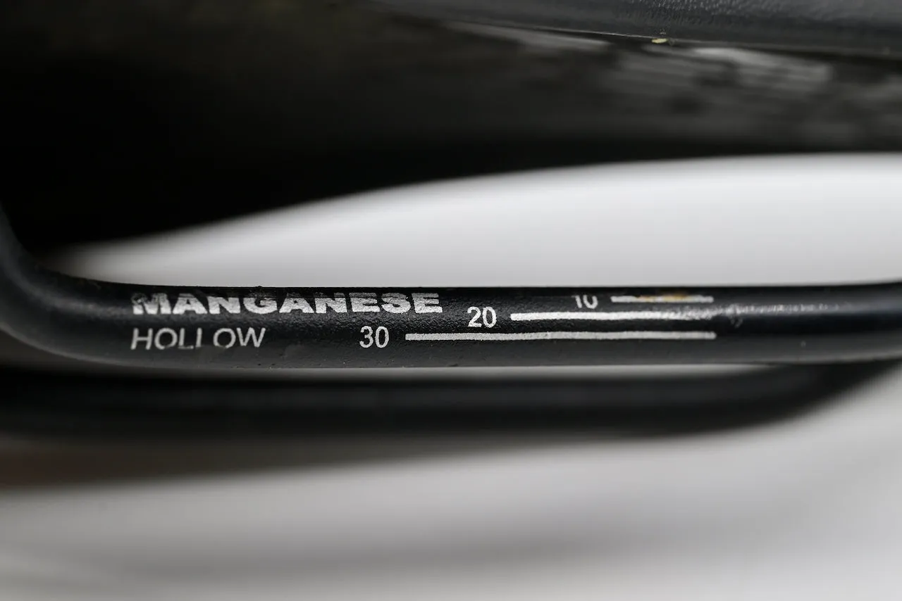 Fizik Tundra 2 Manganese rails