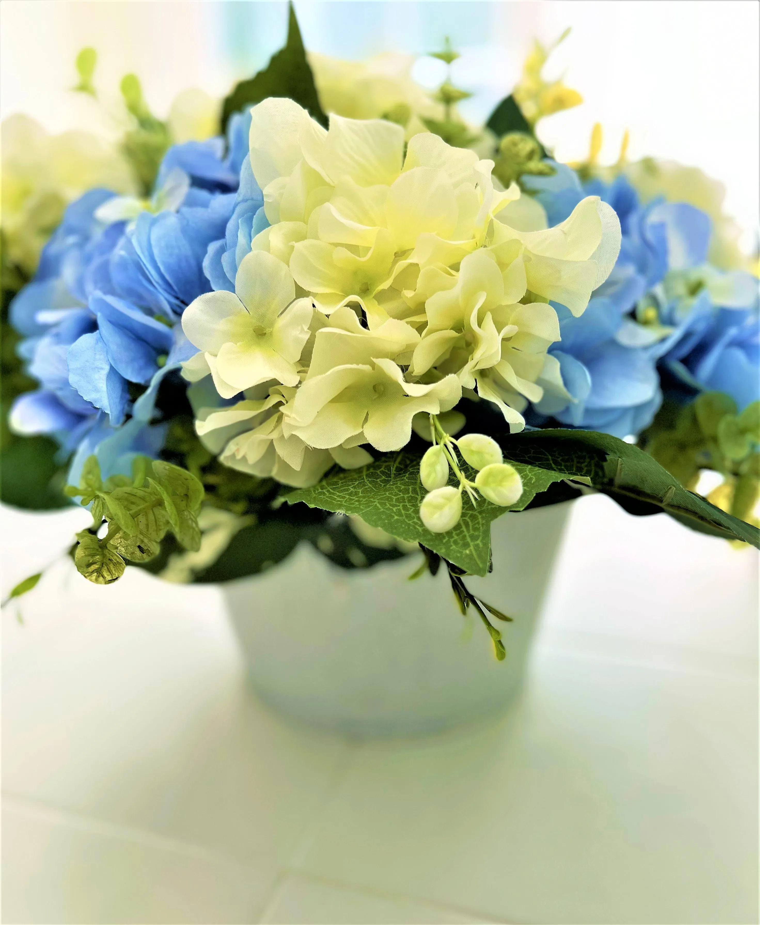 Garden Hydrangea Flower Arrangement 16" diameter