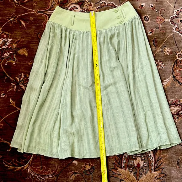 Green Carlisle wraparound skirt size 10