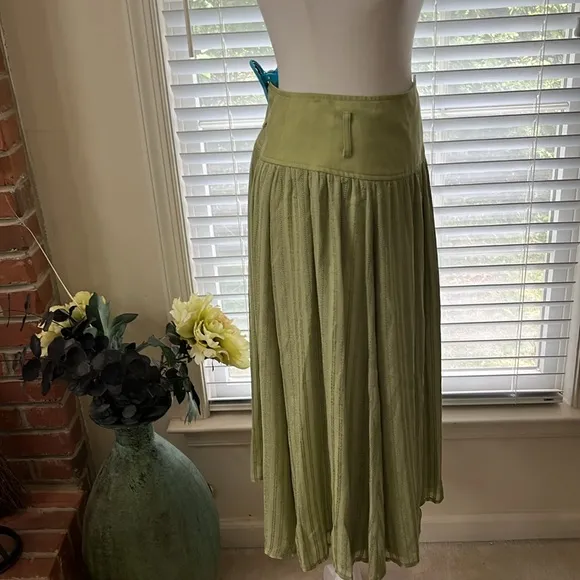 Green Carlisle wraparound skirt size 10