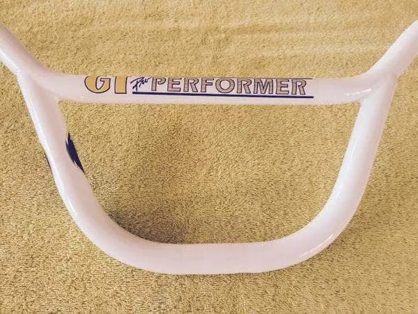 GT 2 Piece Performer Handlebars 9.125" Gloss White