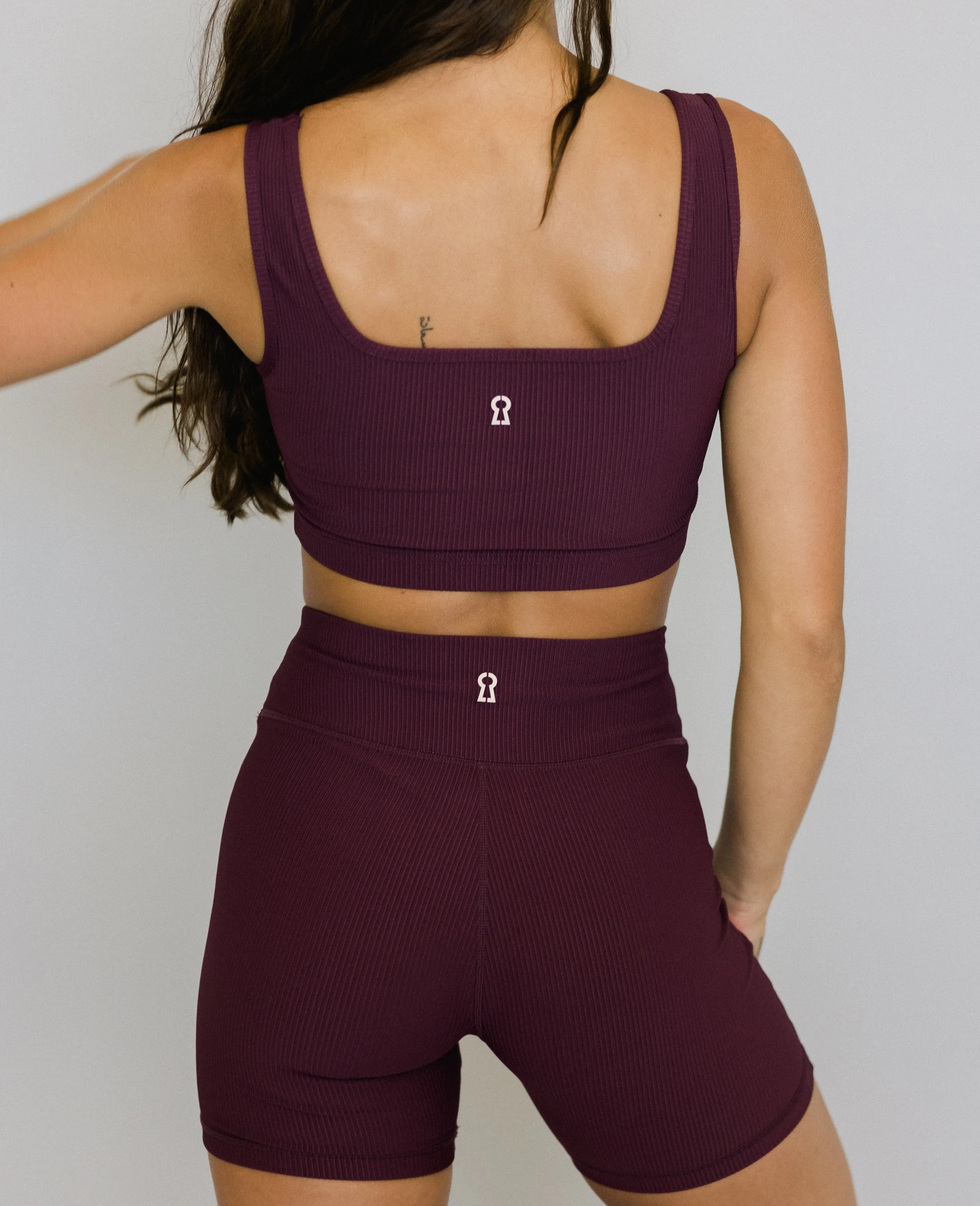 High Rise Ribbed Biker Short - Wine