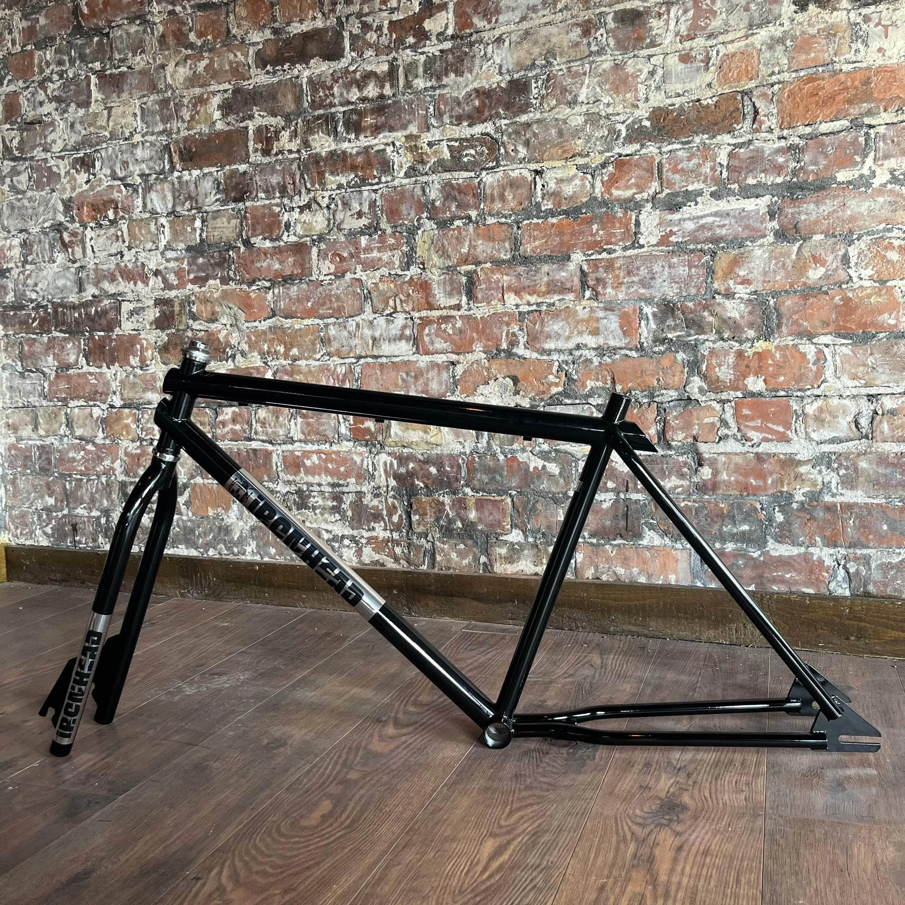 Ironhead Cruiser Frame and Fork Kit 26 Inch