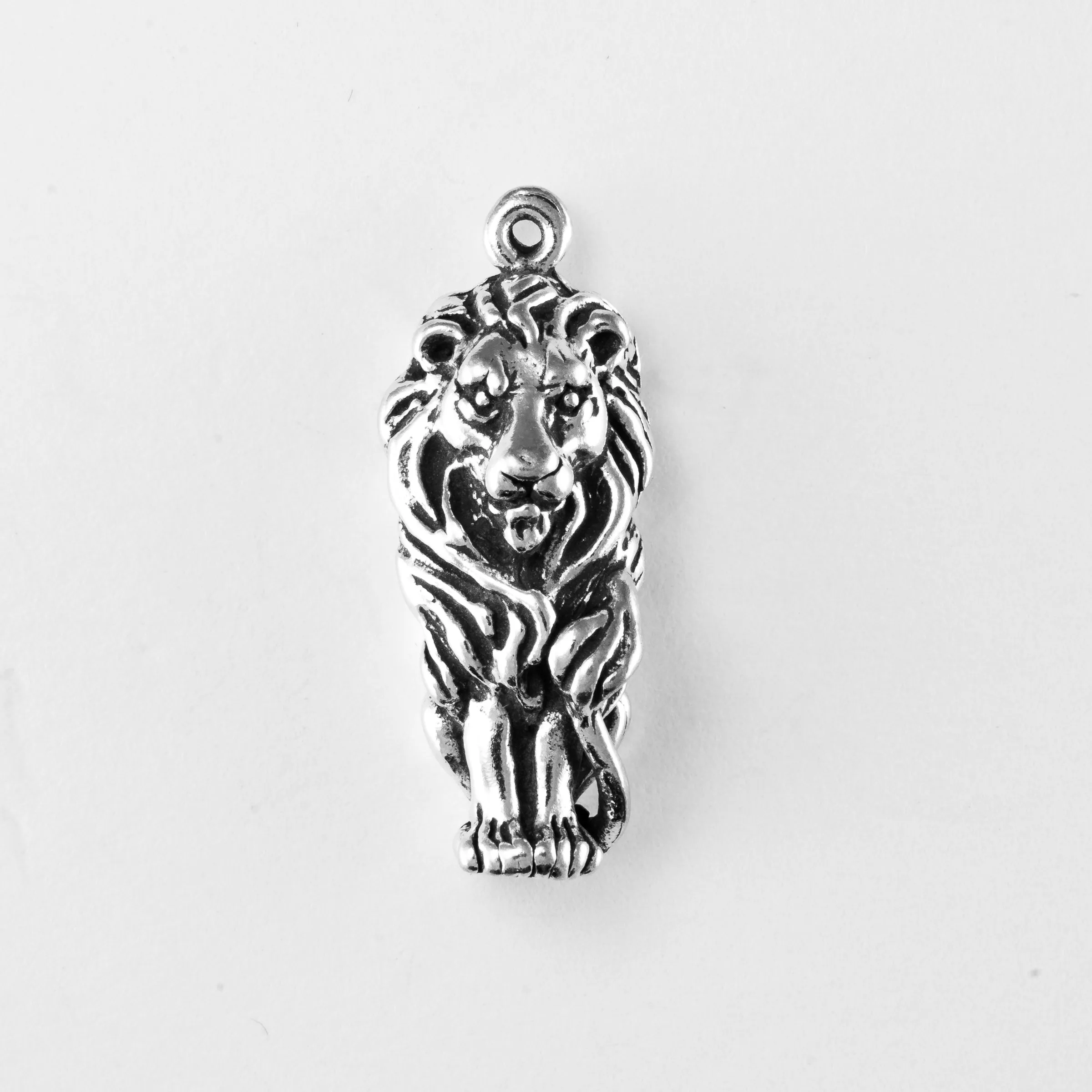 Lion, Hollow
