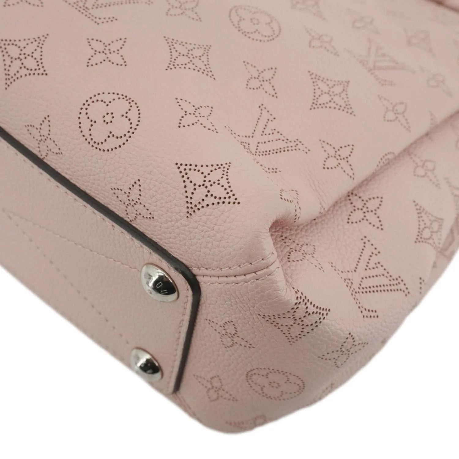 LOUIS VUITTON Babylone BB Mahina Leather Chain Shoulder Bag Magnolia