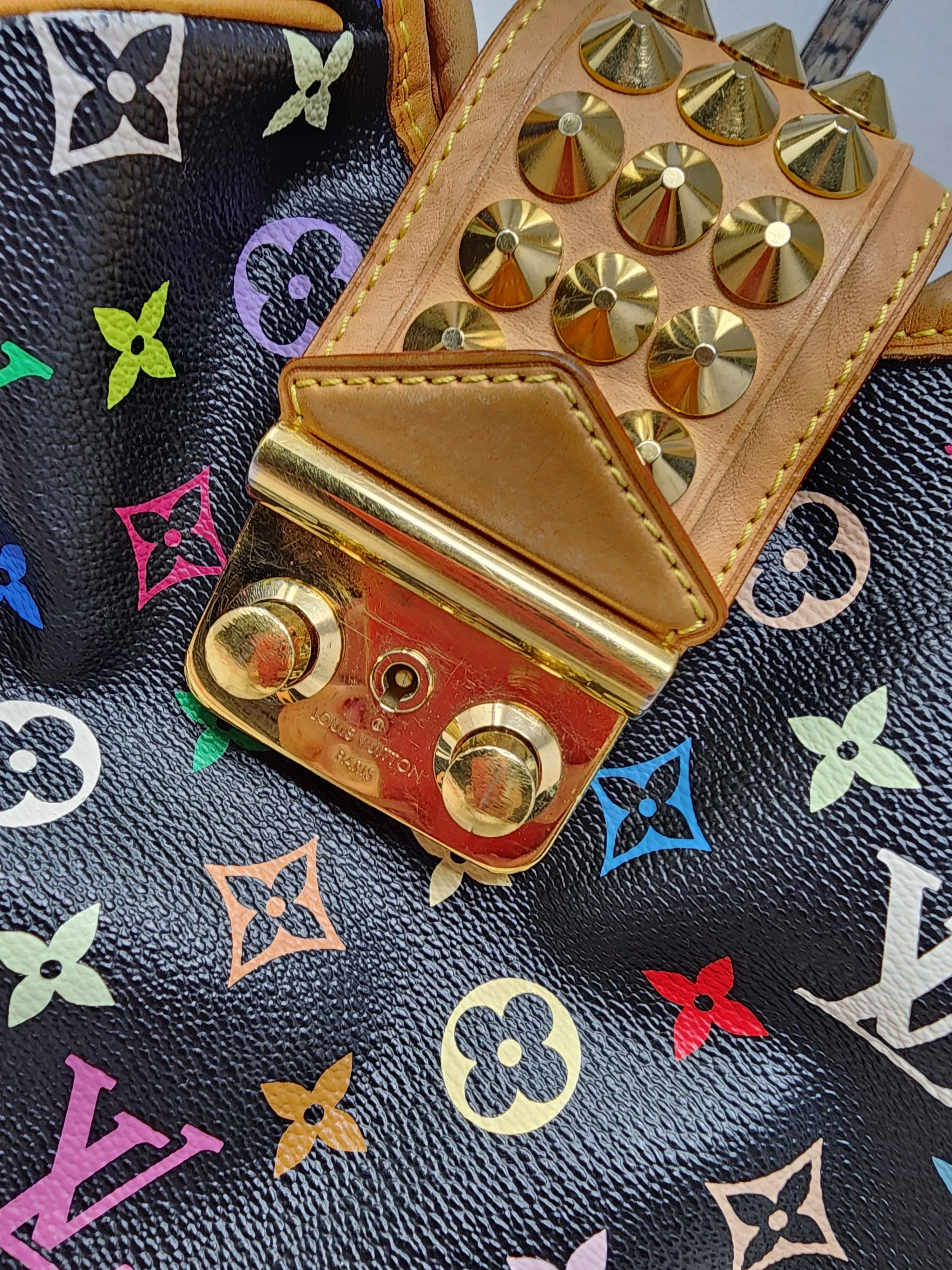 LOUIS VUITTON BLACK MULTICOLOR CHRISSIE