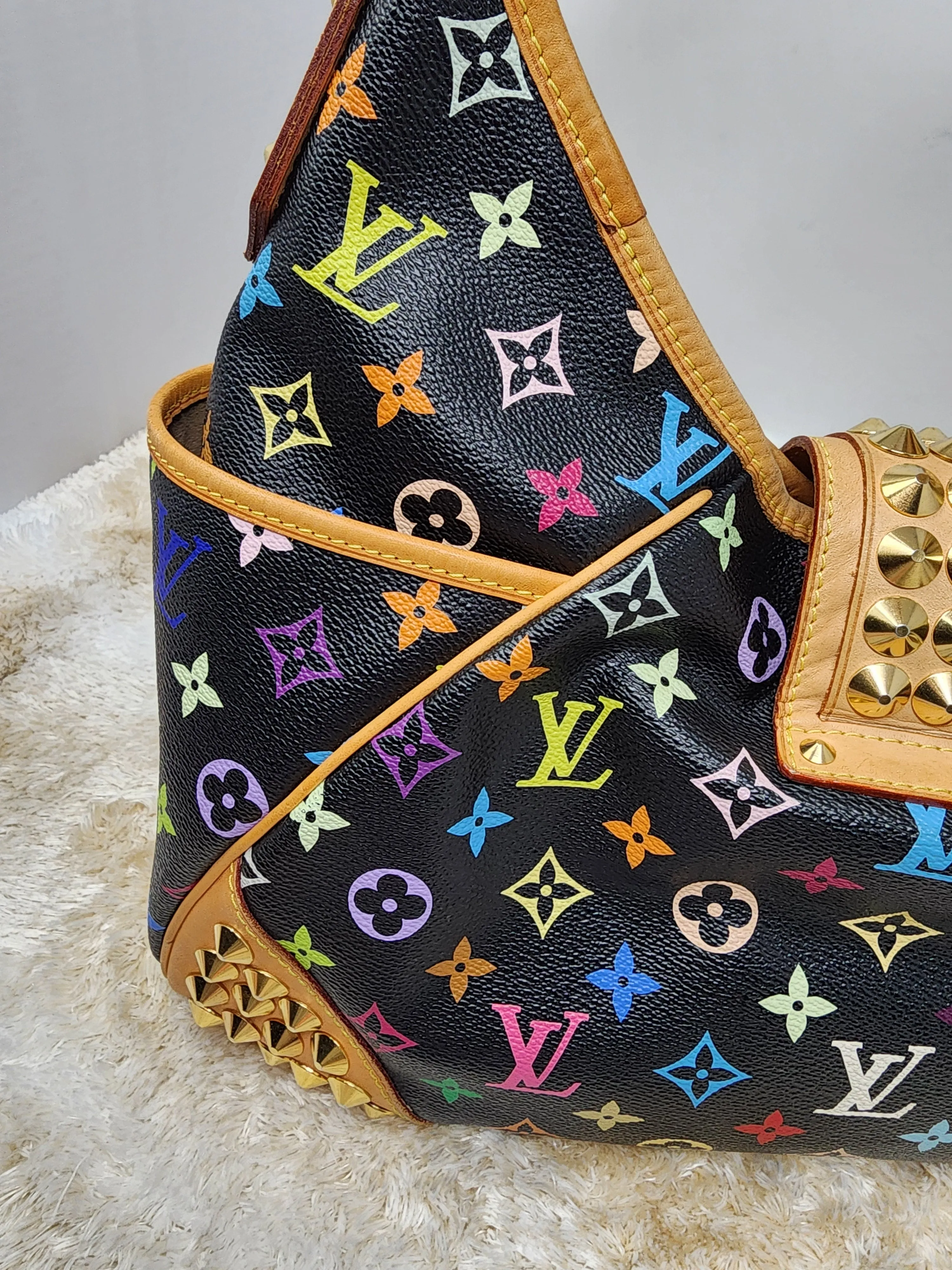 LOUIS VUITTON BLACK MULTICOLOR CHRISSIE