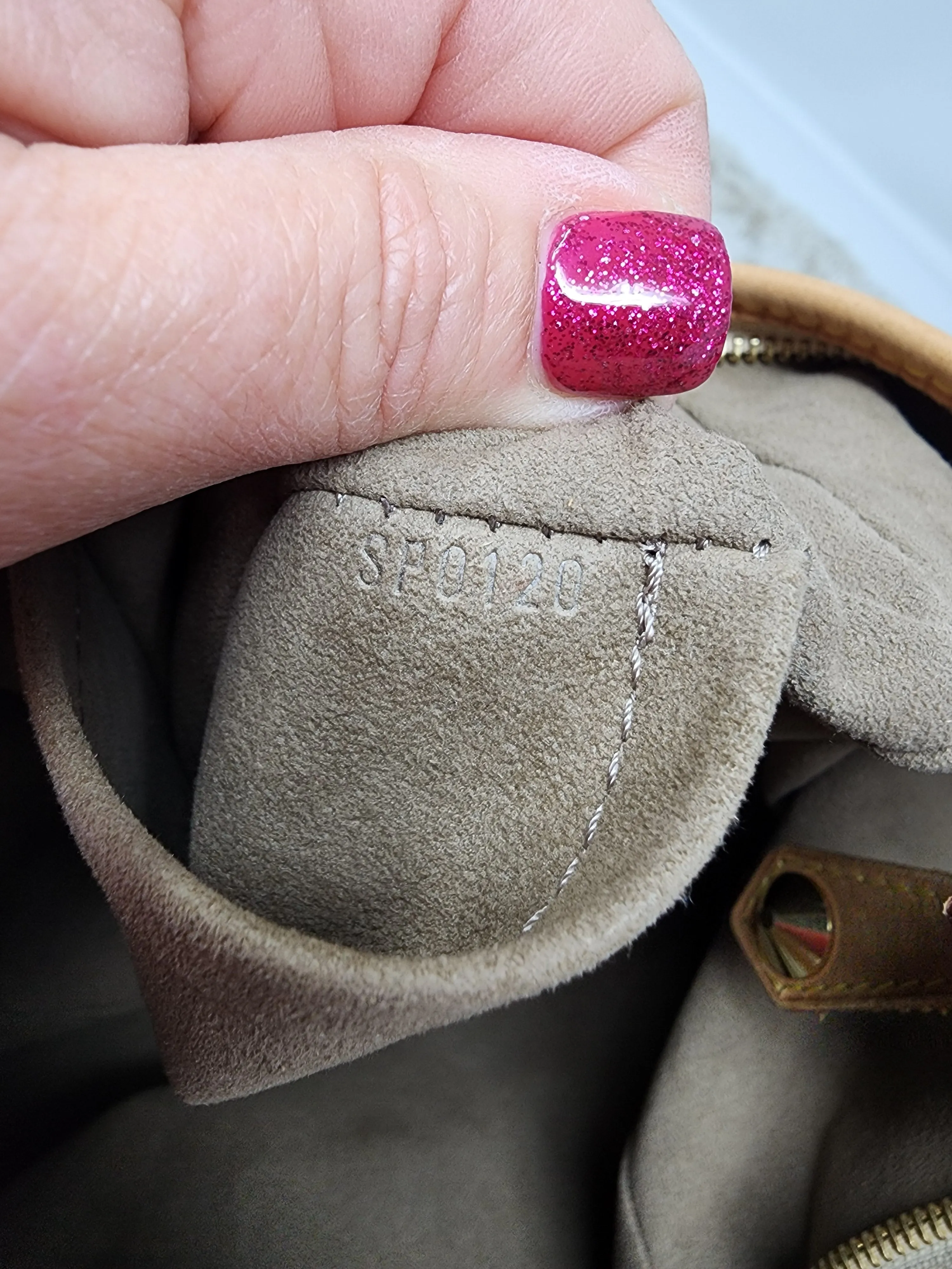 LOUIS VUITTON BLACK MULTICOLOR CHRISSIE