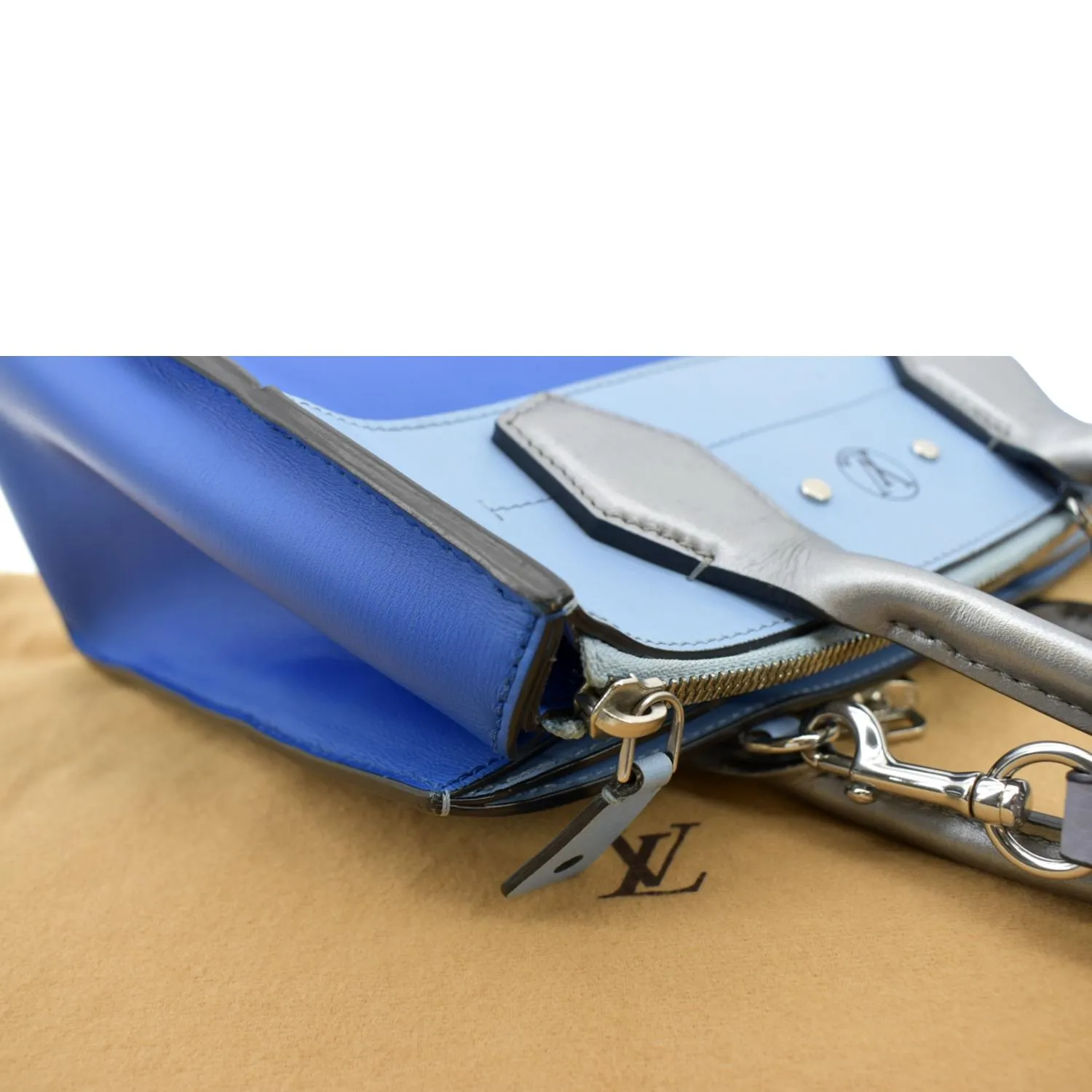 LOUIS VUITTON City Steamer Leather Shoulder Tri Color Bag Blue
