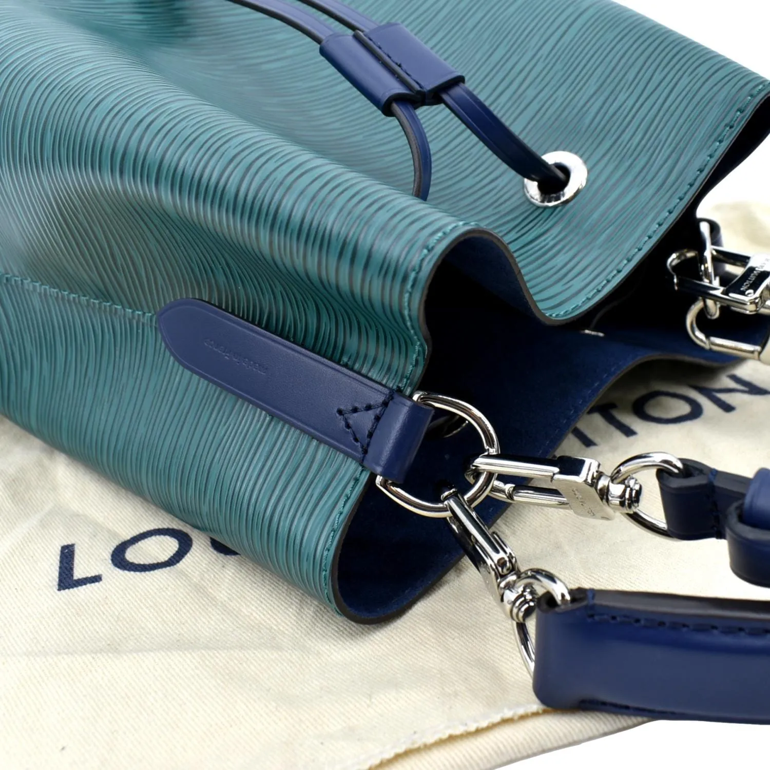 LOUIS VUITTON NeoNoe BB Epi Leather Shoulder Bag Emerald Green Indigo