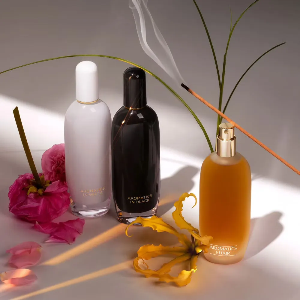 <strong> CLINIQUE <br> AROMATICS IN BLACK </strong><br> Eau de Parfum
