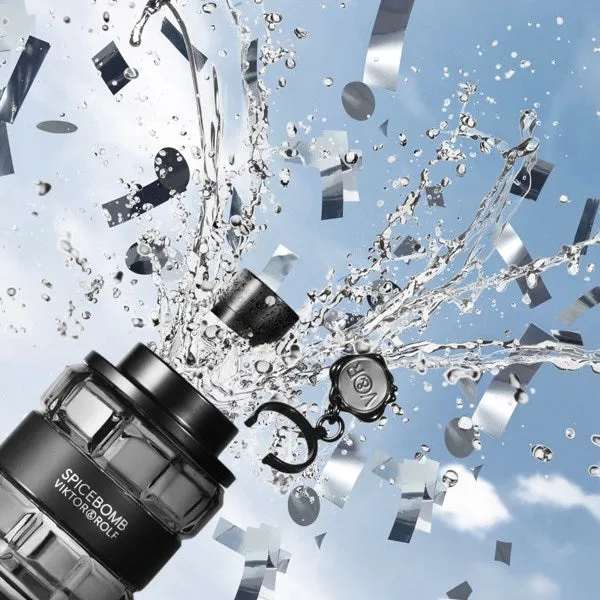 <strong> VIKTOR & ROLF <br> SPICEBOMB </strong><br> Eau de Toilette