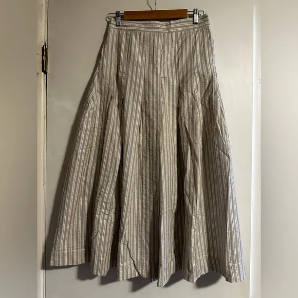 MAX STUDIO - NWT - Stripe Pleaded Maxi Skirt