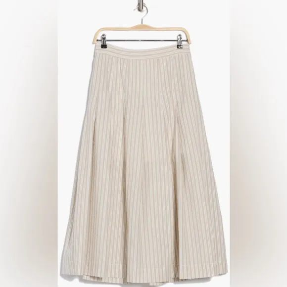 MAX STUDIO - NWT - Stripe Pleaded Maxi Skirt