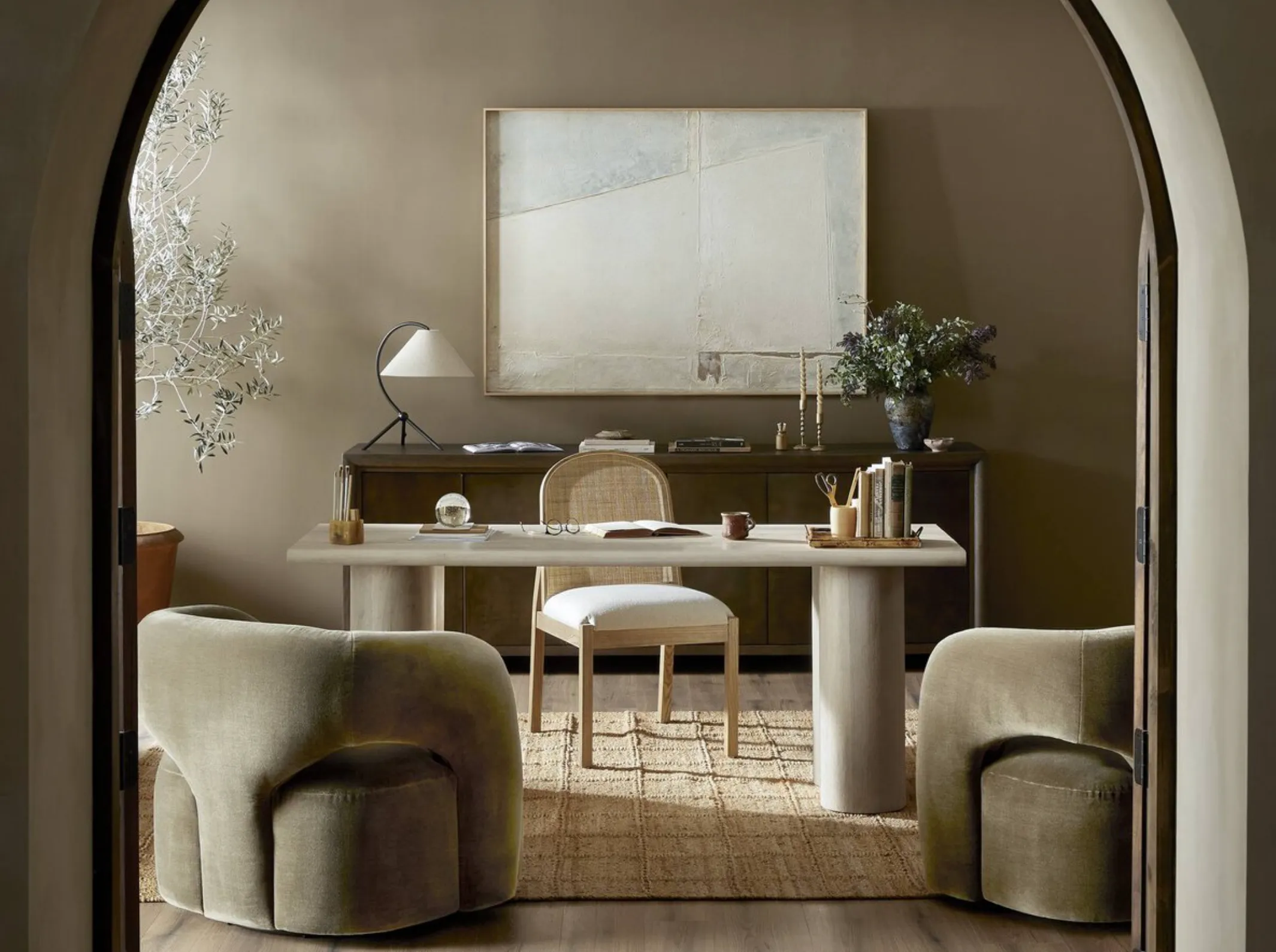 Mazie Swivel Chair- Monte Olive